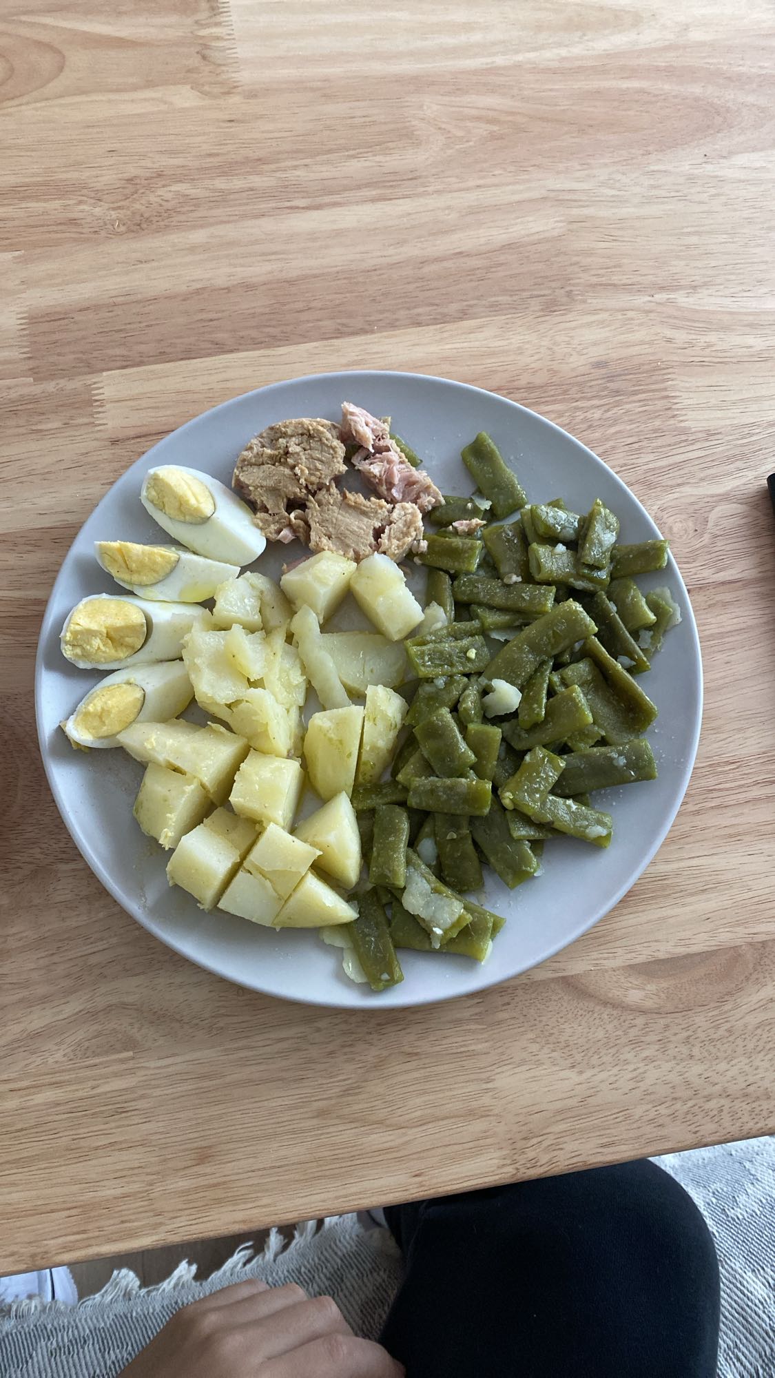Ensalada de atún y verduras
