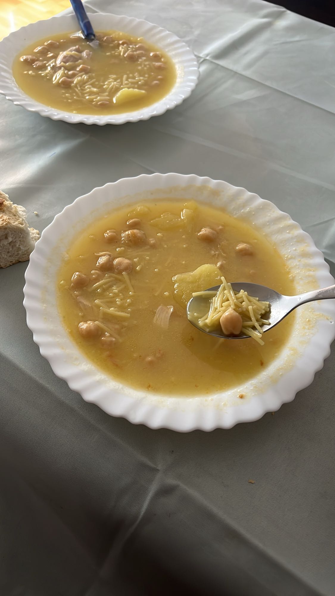 Sopa de garbanzos