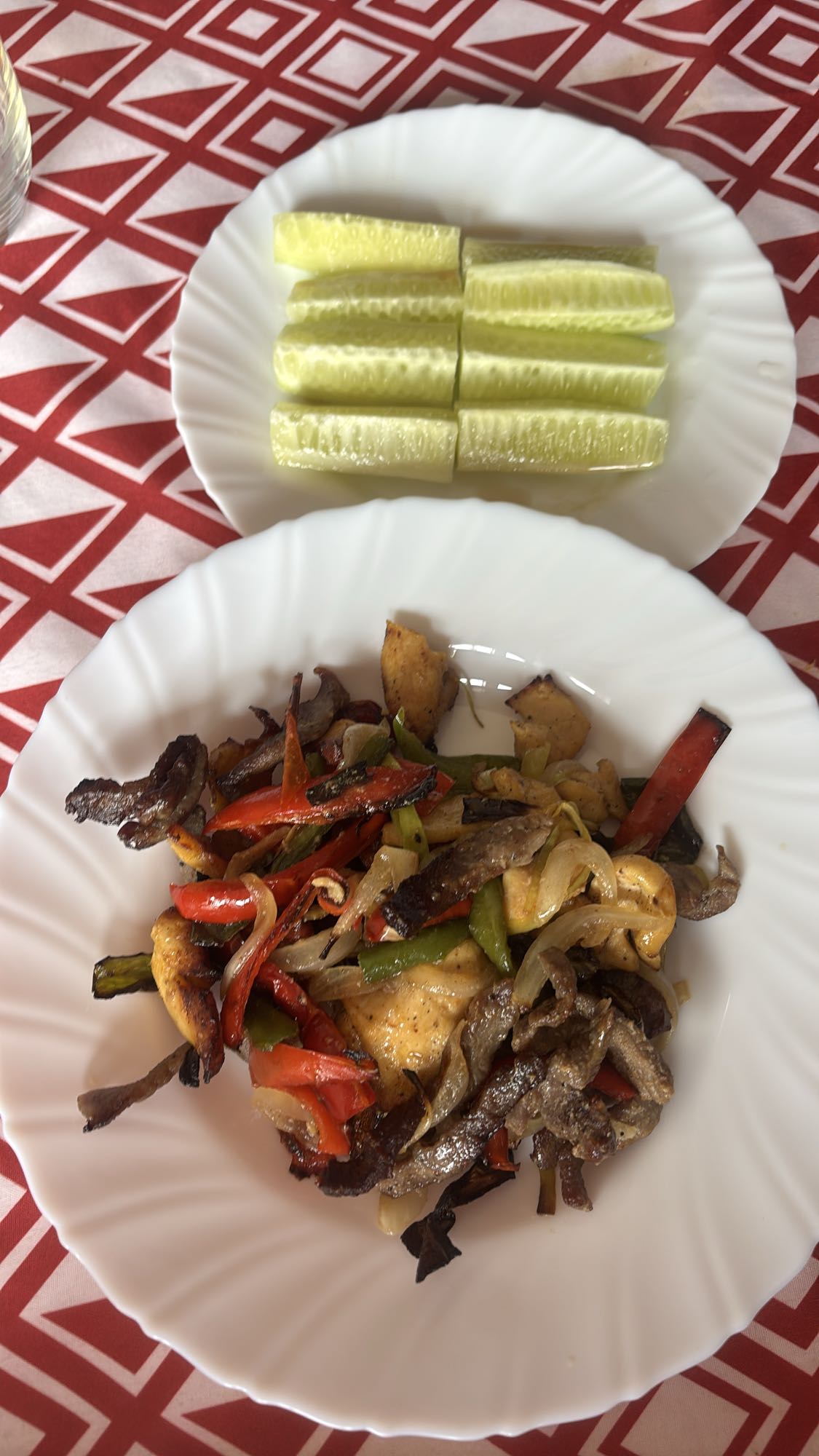 Salteado de pollo y verduras