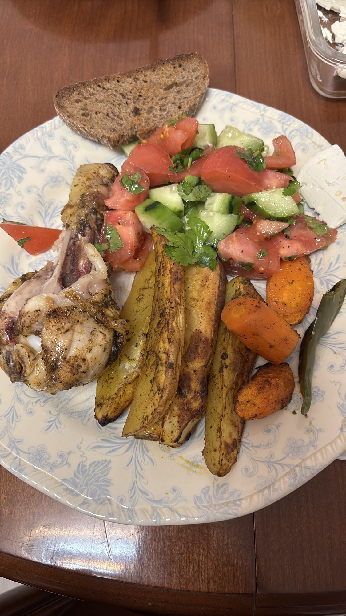 Запечённая курица с овощами