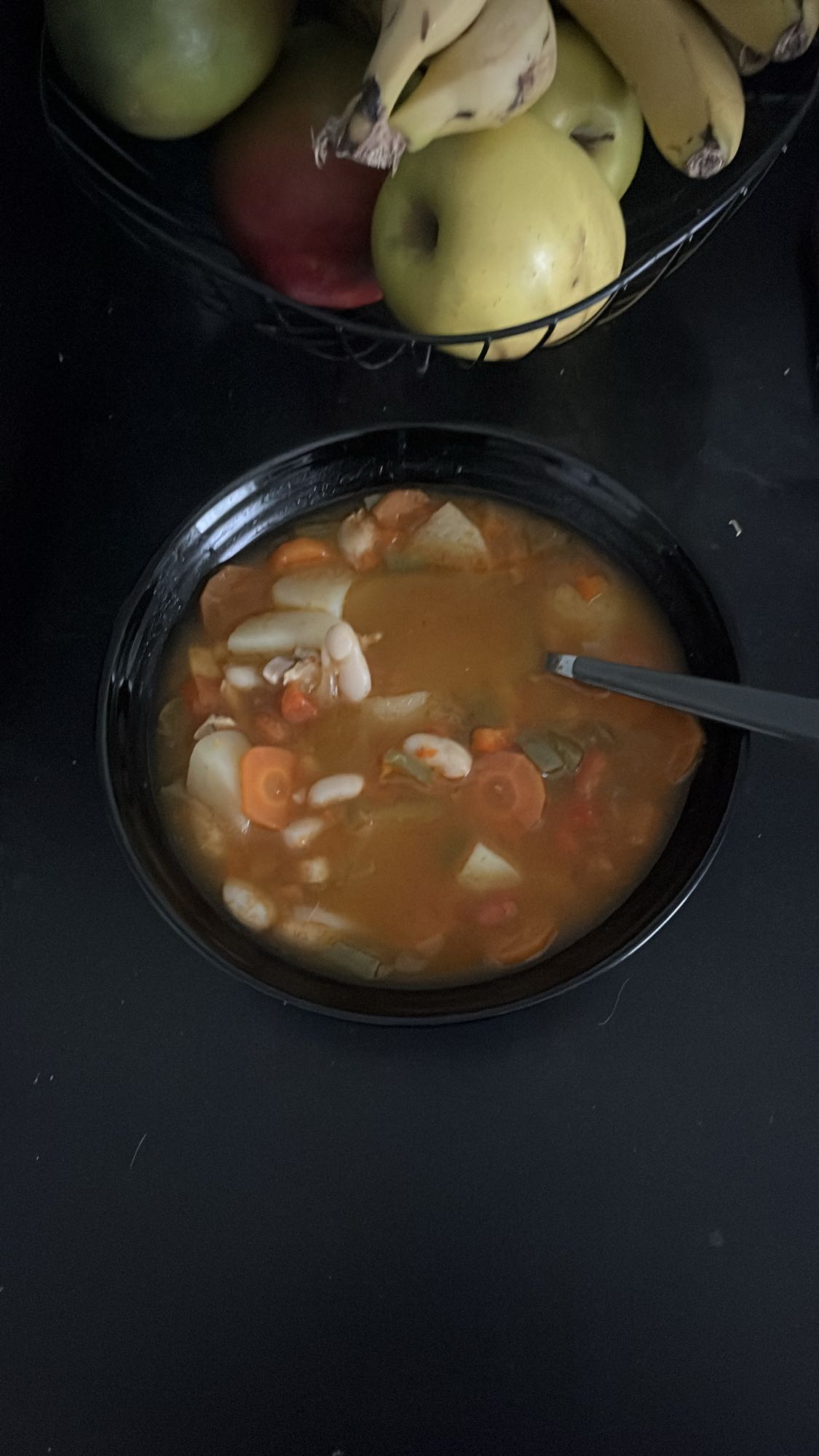 Sopa de verduras y frijoles