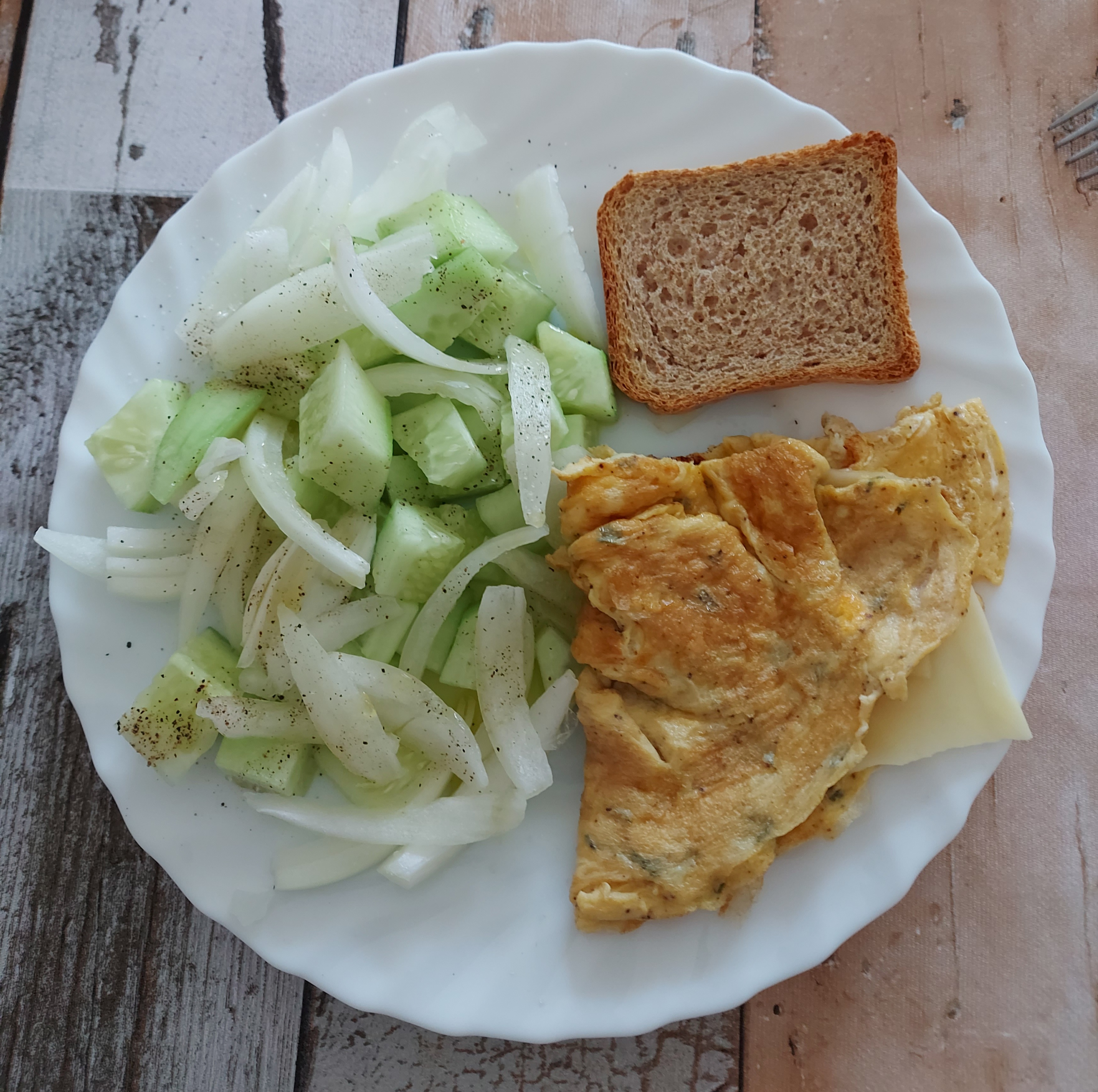 Tortilla con ensalada