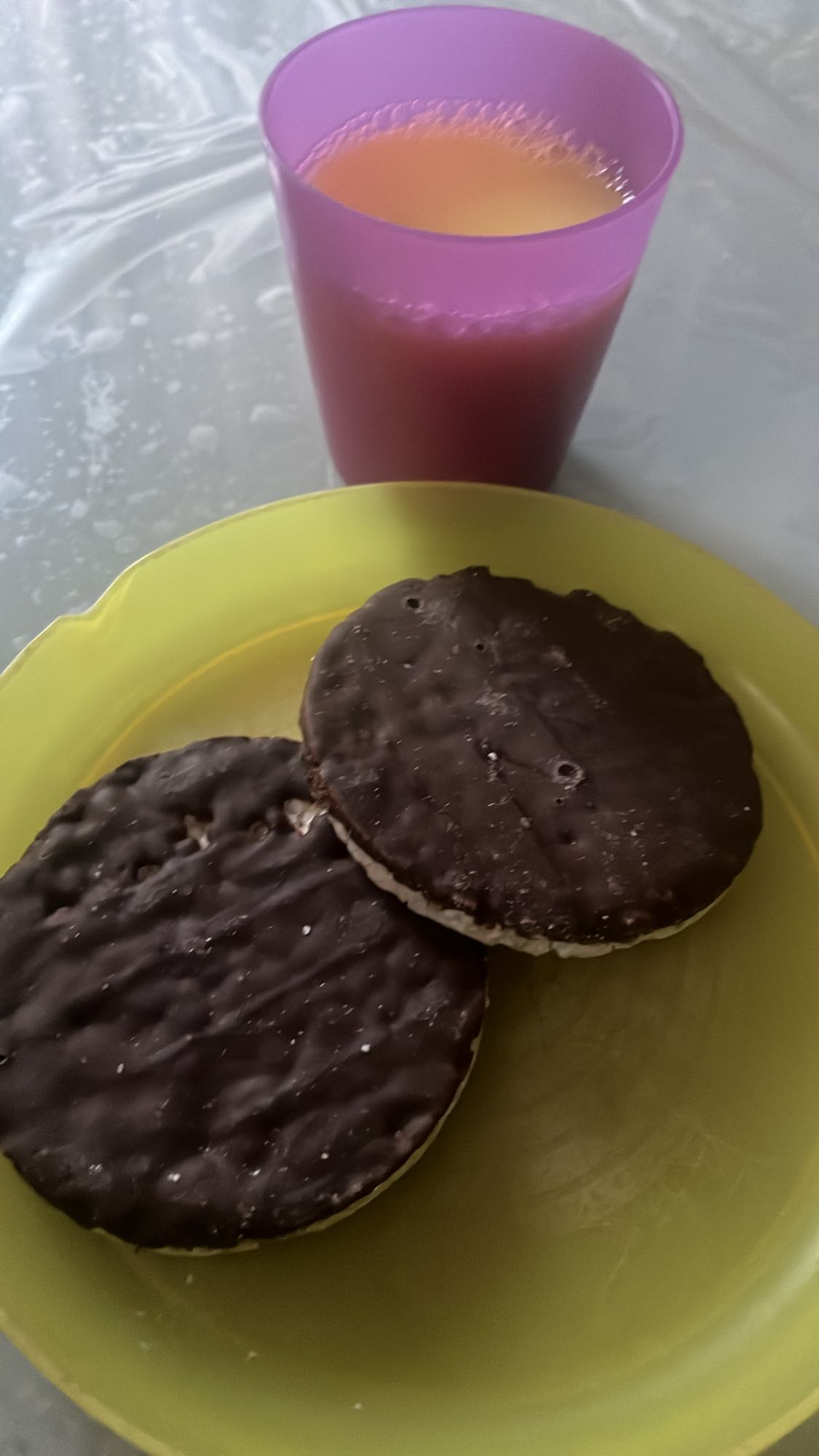 Chocolate Rice Cakes & Juice