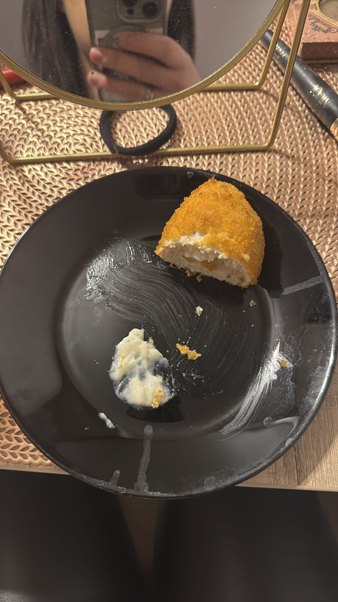 Smażony kotlet serowy