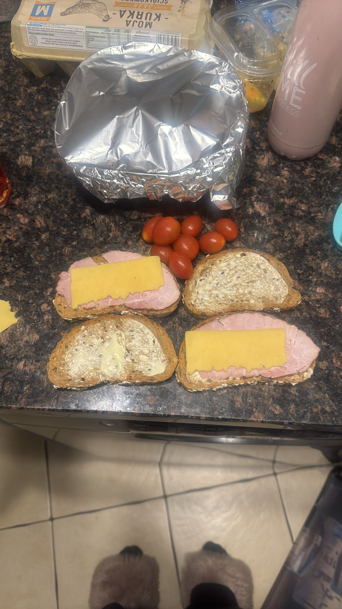 Kanapki z szynką i serem