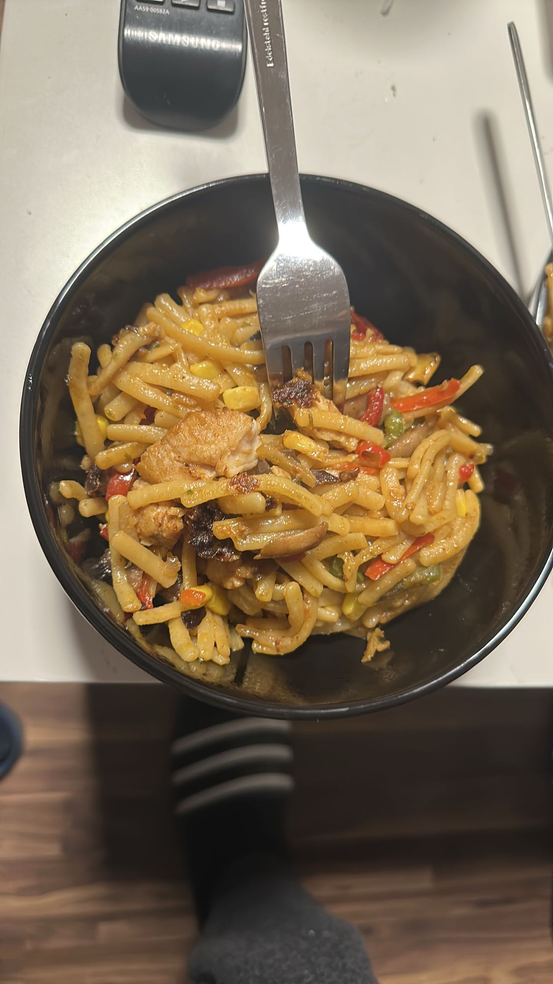 Gebratene Nudeln mit Huhn