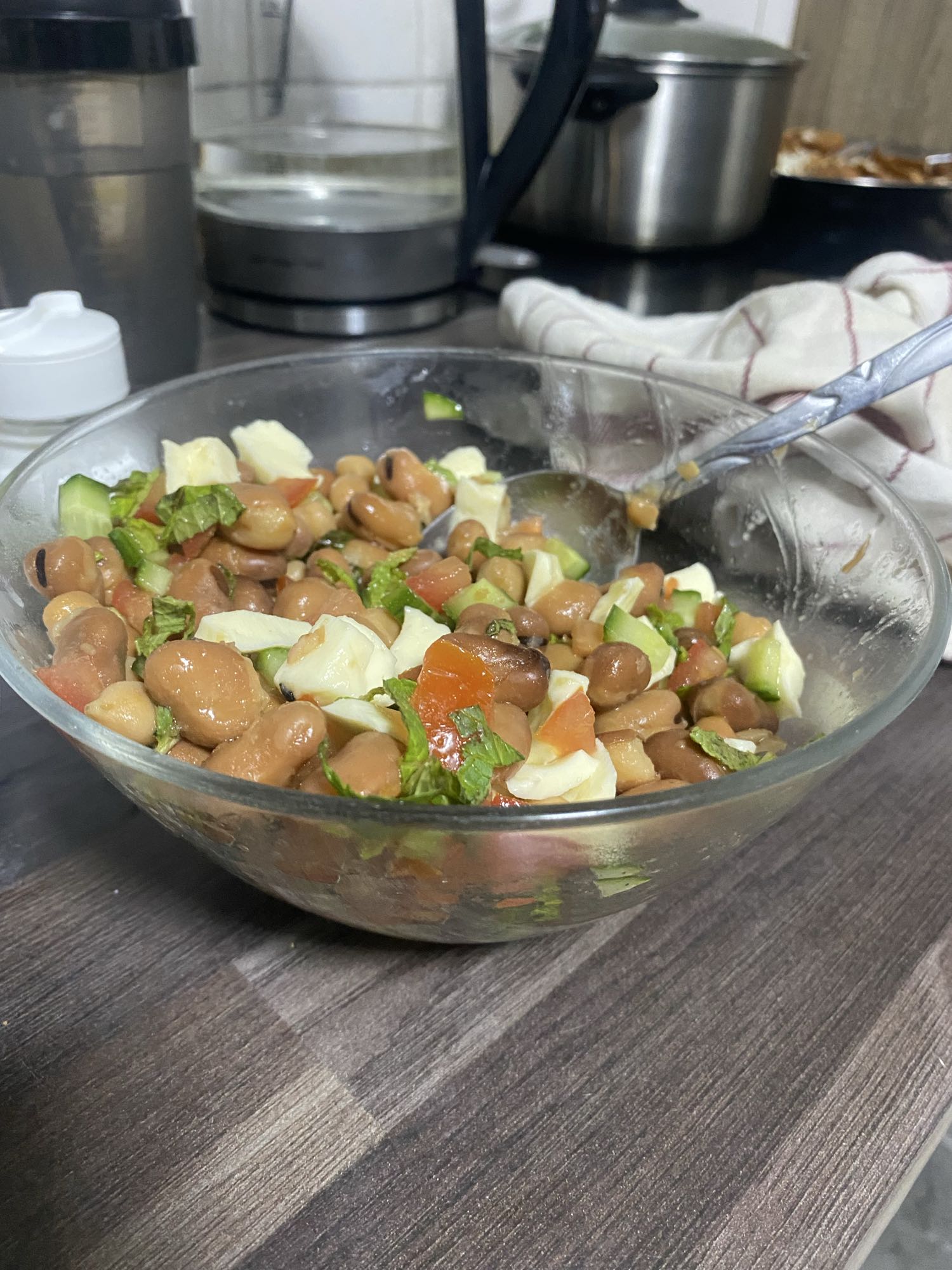 Bohnensalat mit Käse