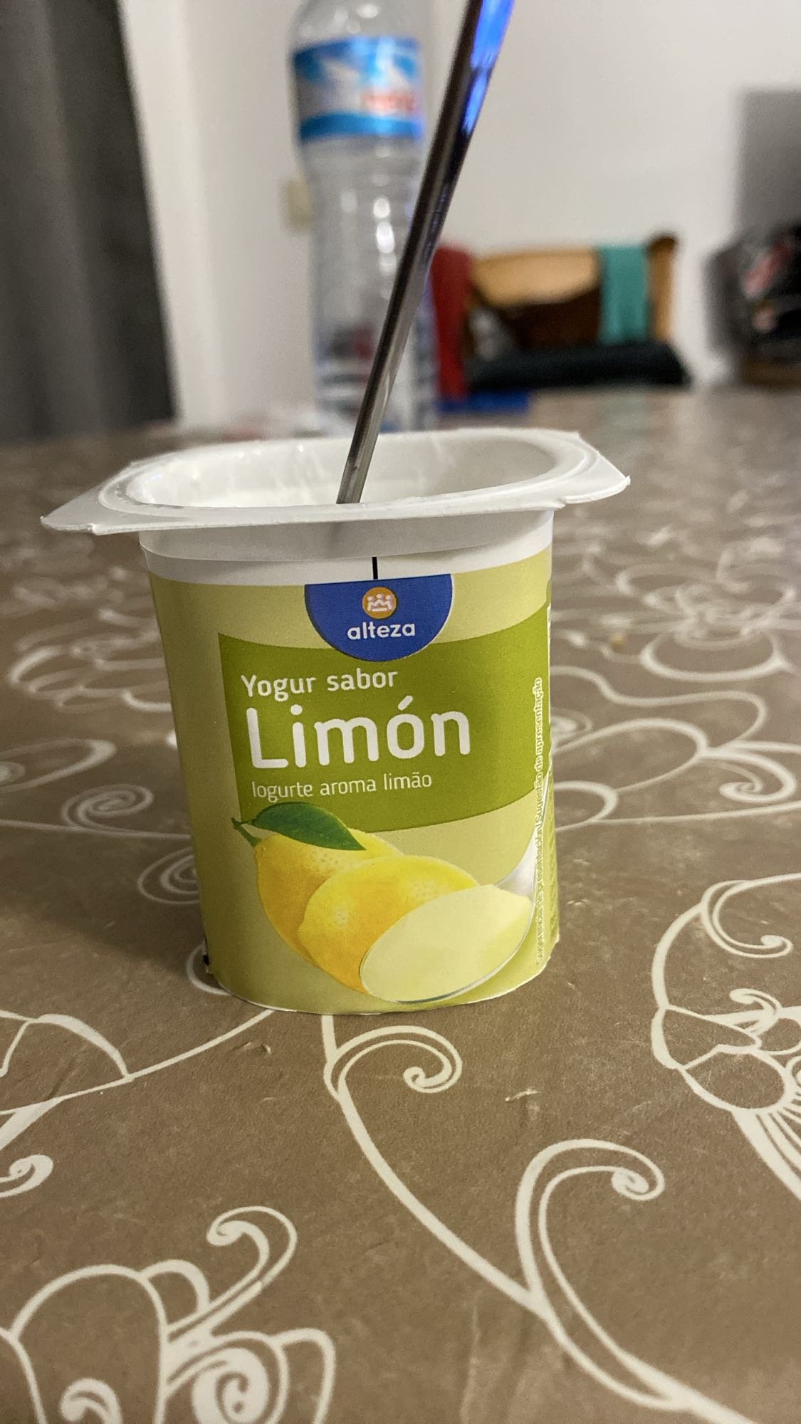 Yogur sabor limón