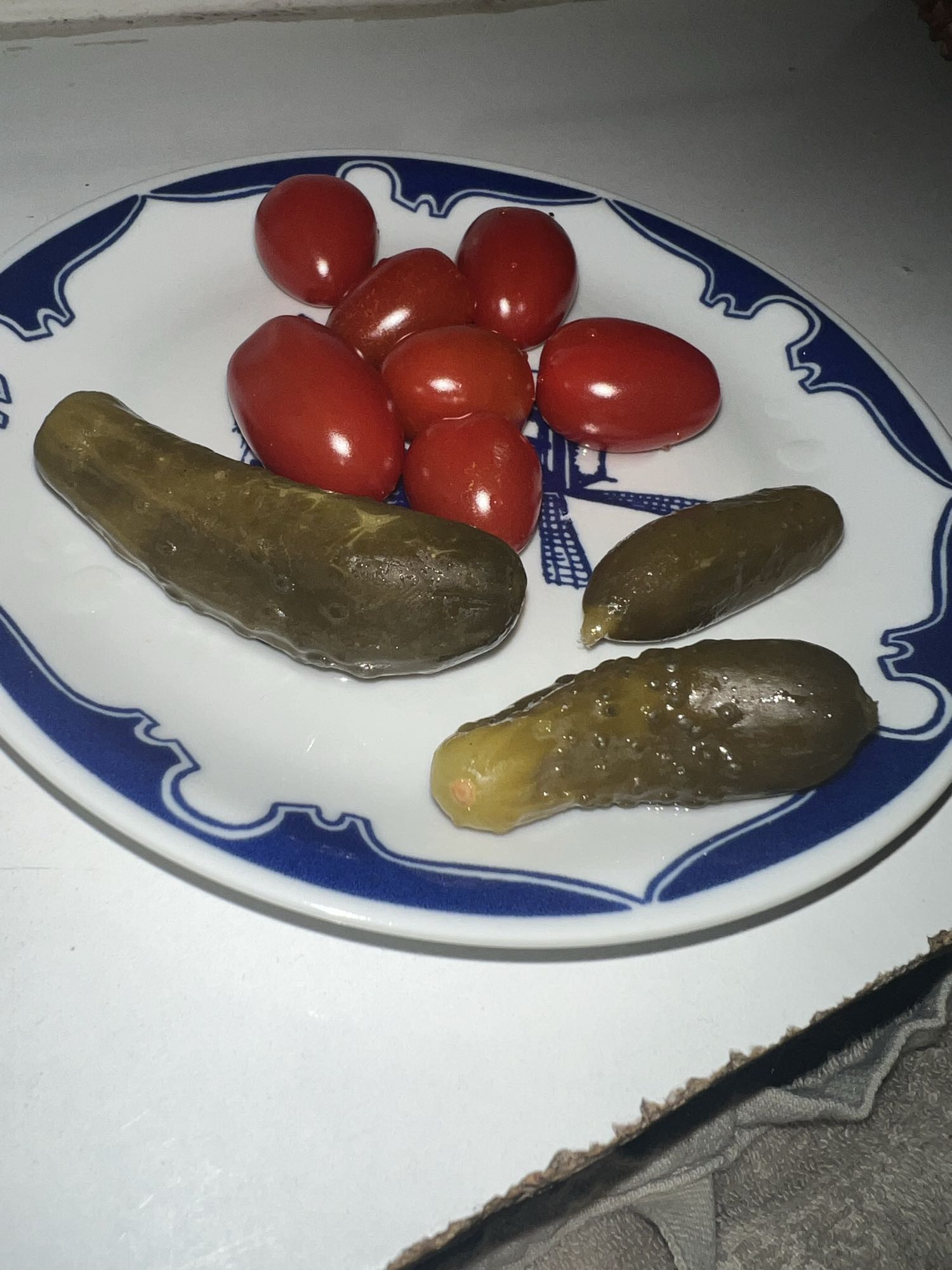 Pomidory i ogórki kiszone