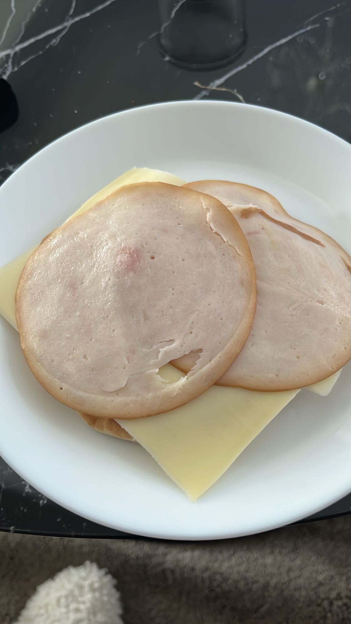 Smörgås med ost och kalkon