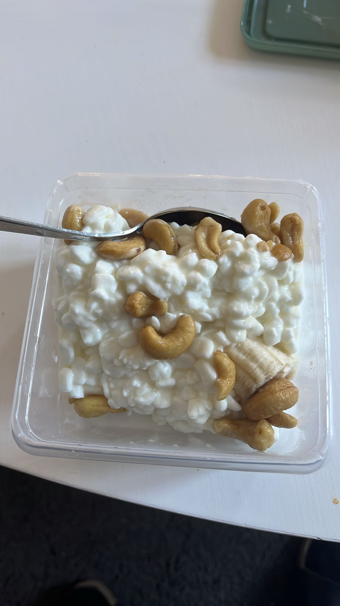 Keso med nötter och banan