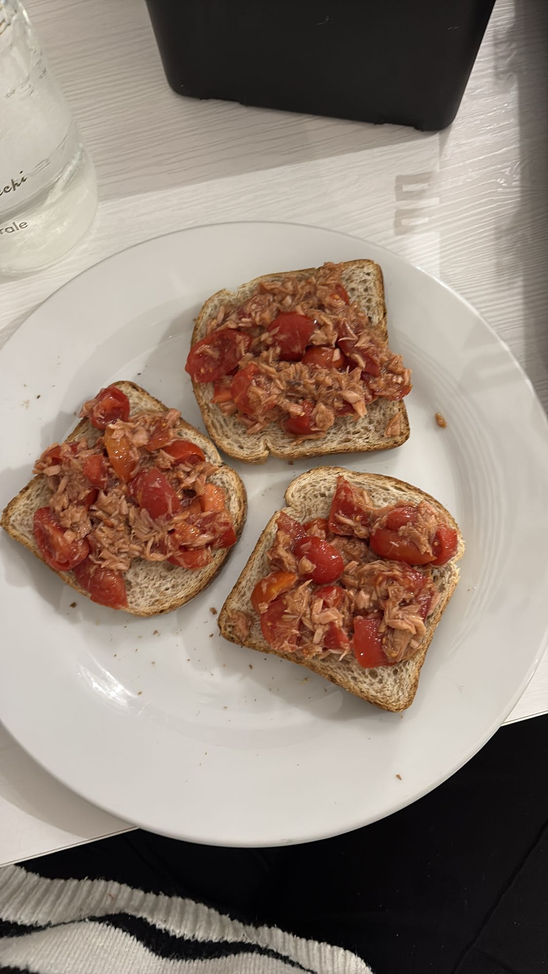 Tuna Tomato Toast