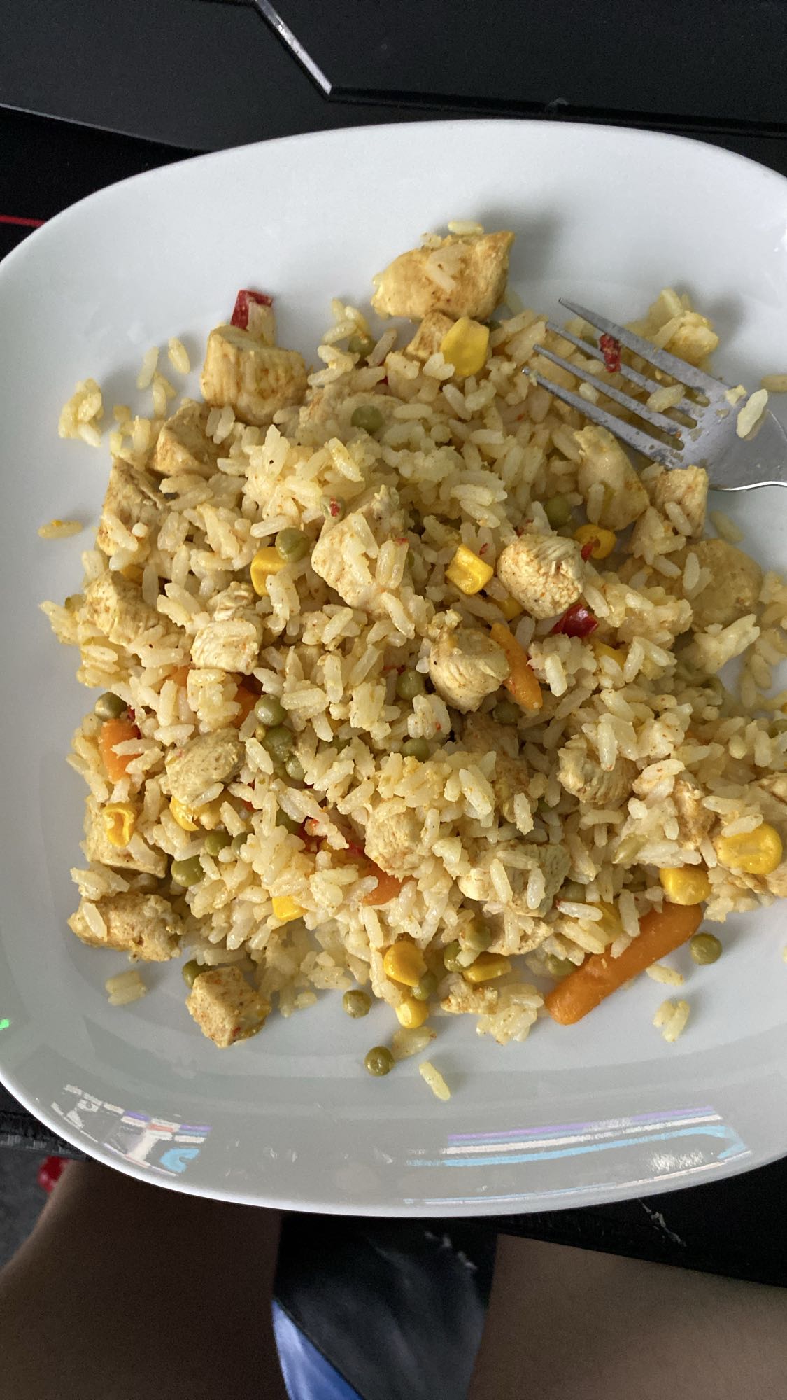 Smażony ryż z kurczakiem