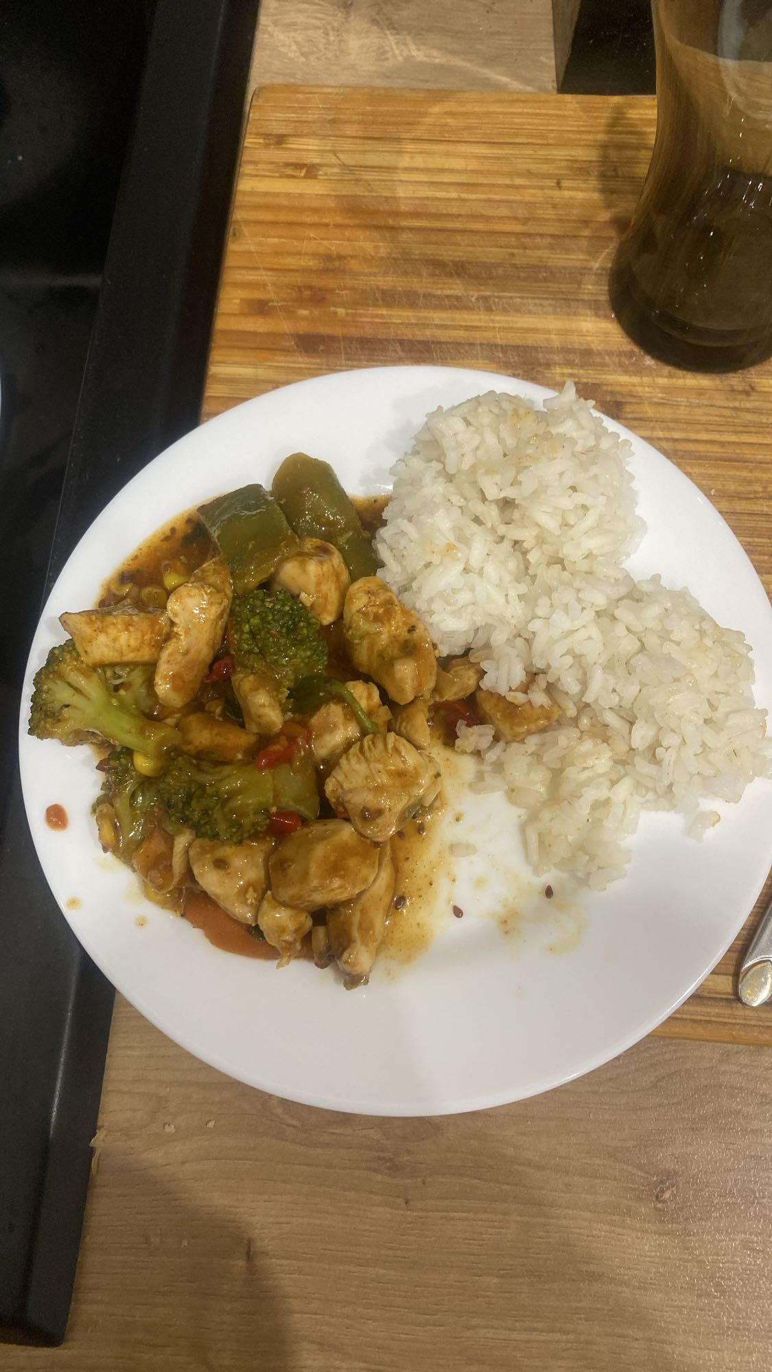 Kurczak z warzywami i ryżem