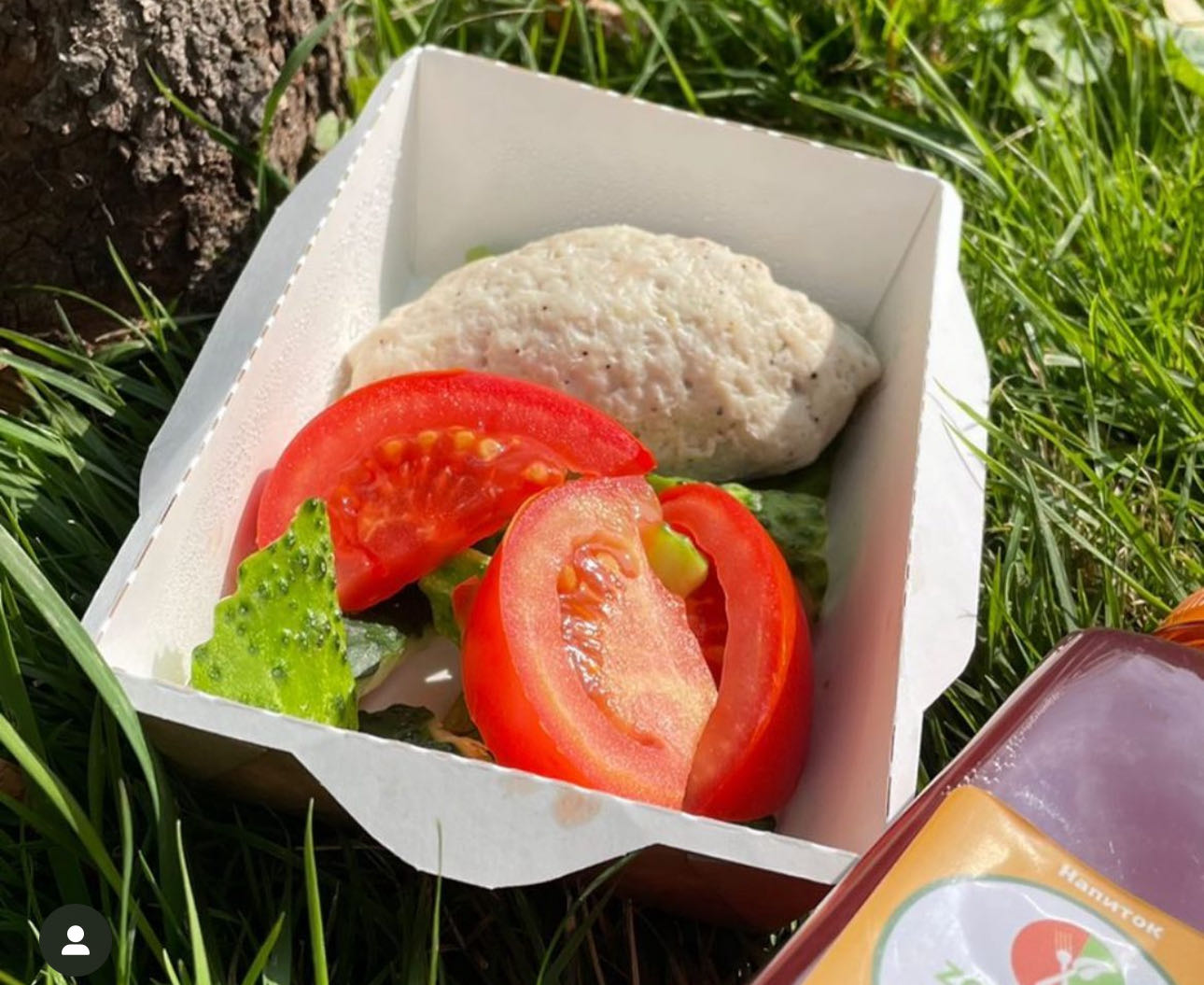 Куриное суфле с салатом