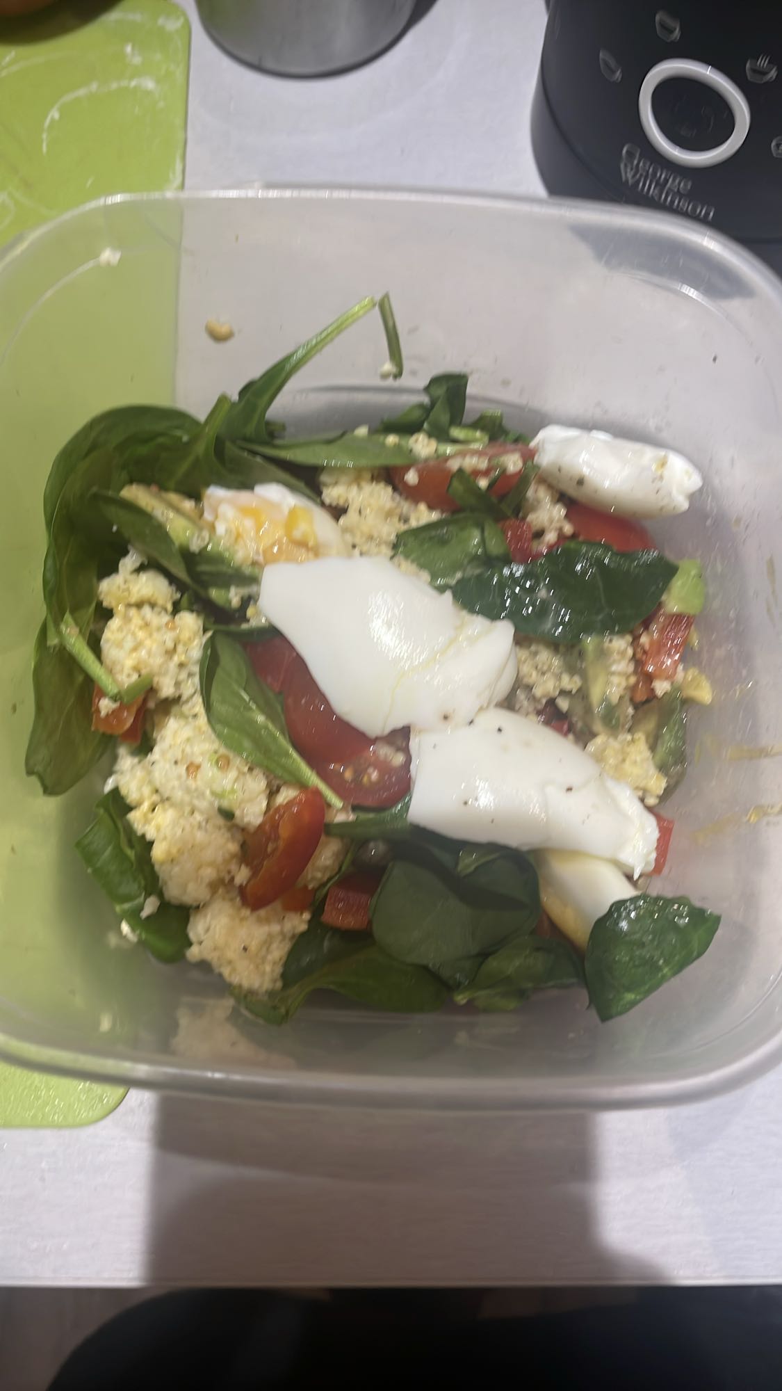 Sałatka z jajkiem i kaszą