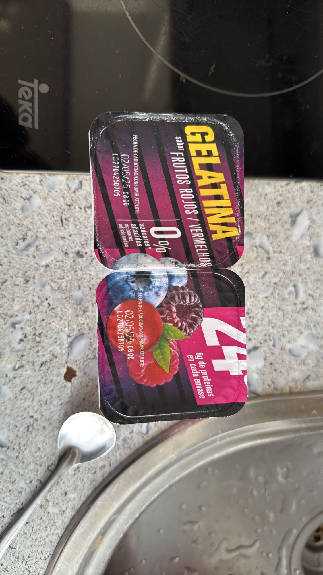 Gelatina de frutos rojos