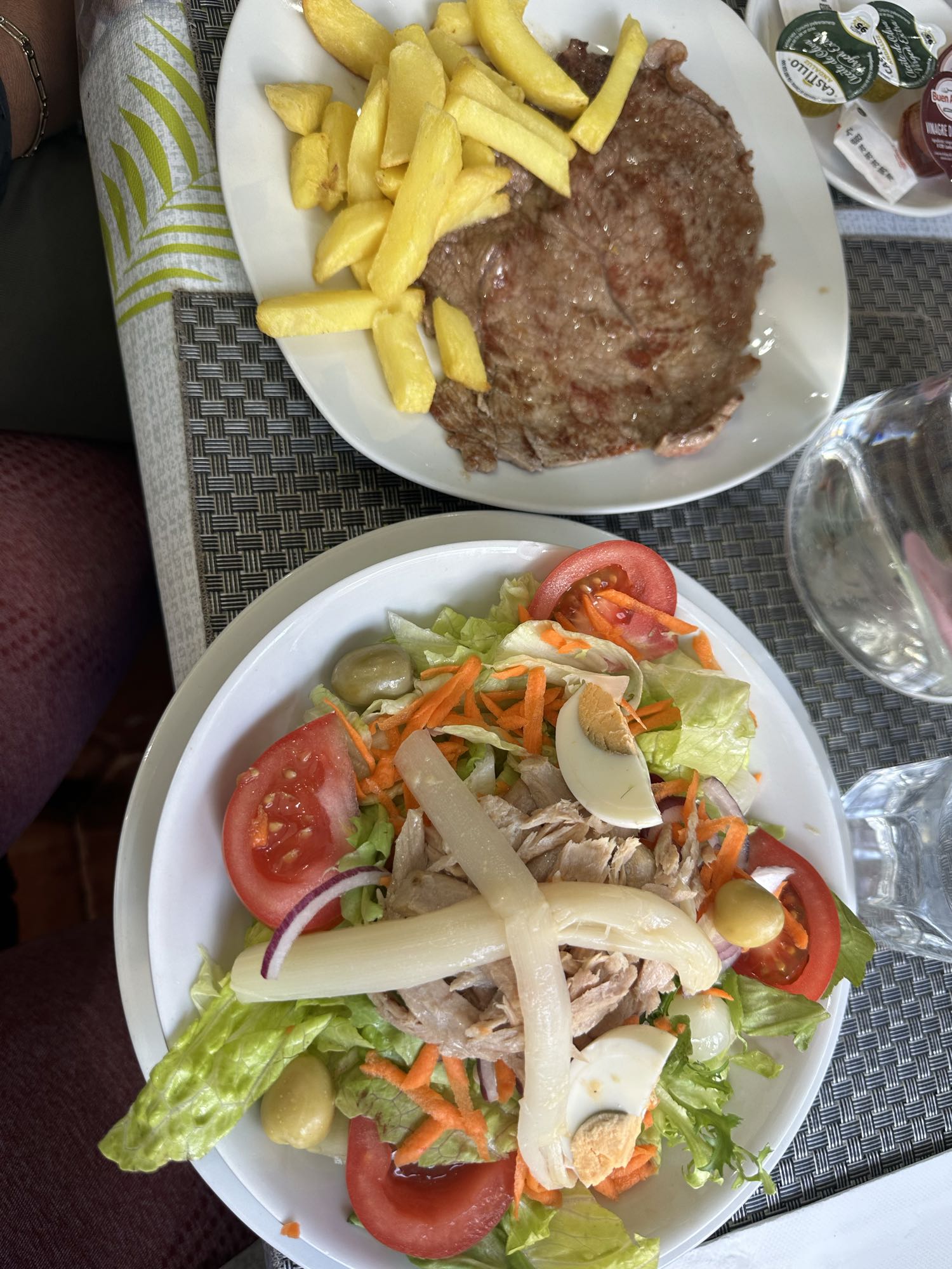 Ensalada mixta con carne