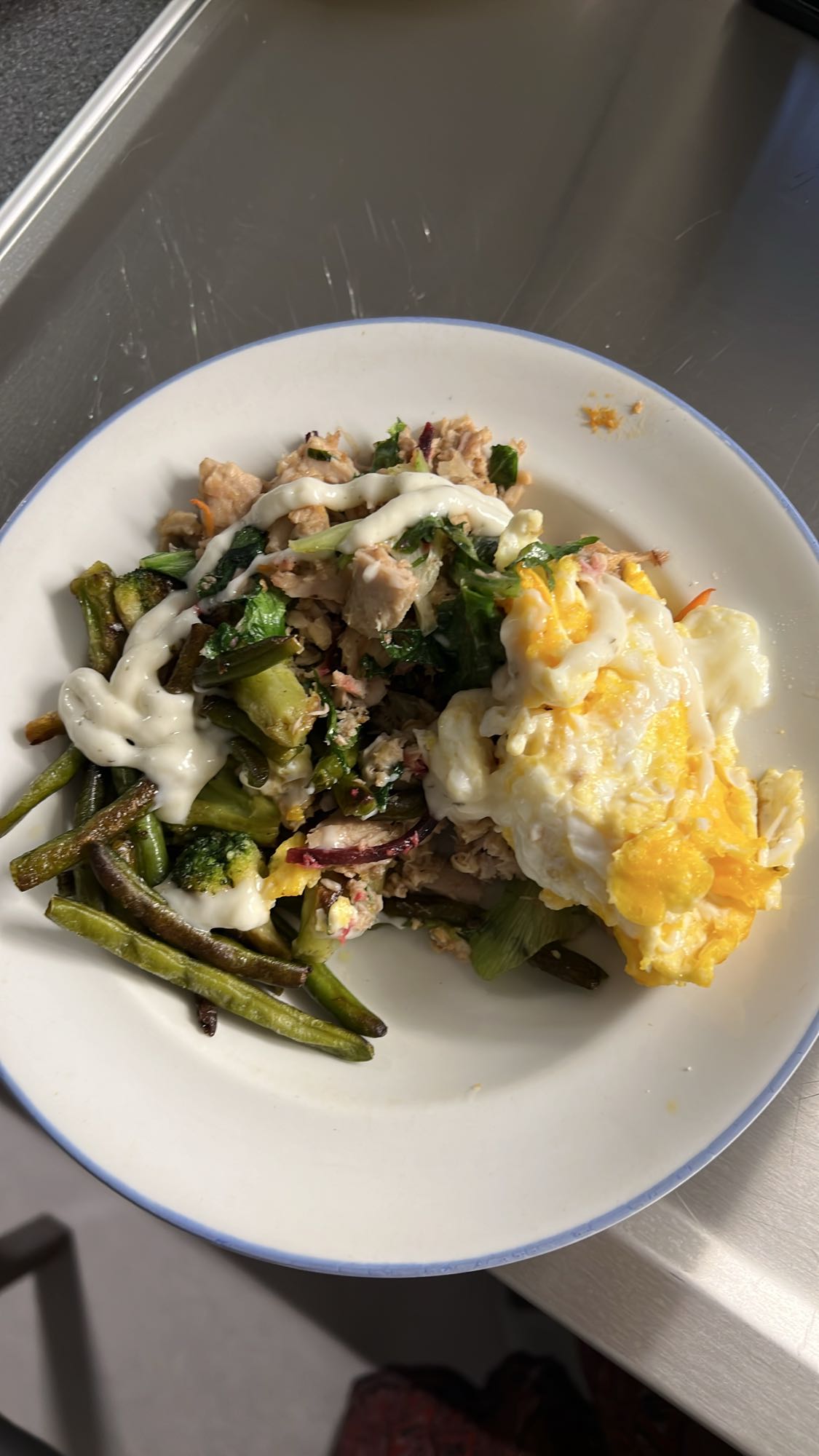 Ägg och grönsaksrätt