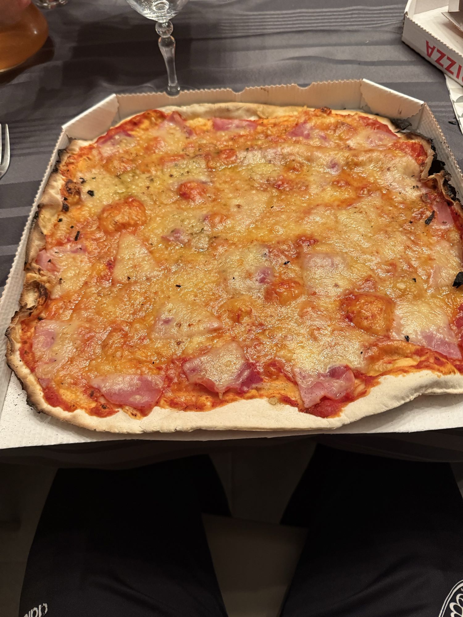 Pizza jambon fromage