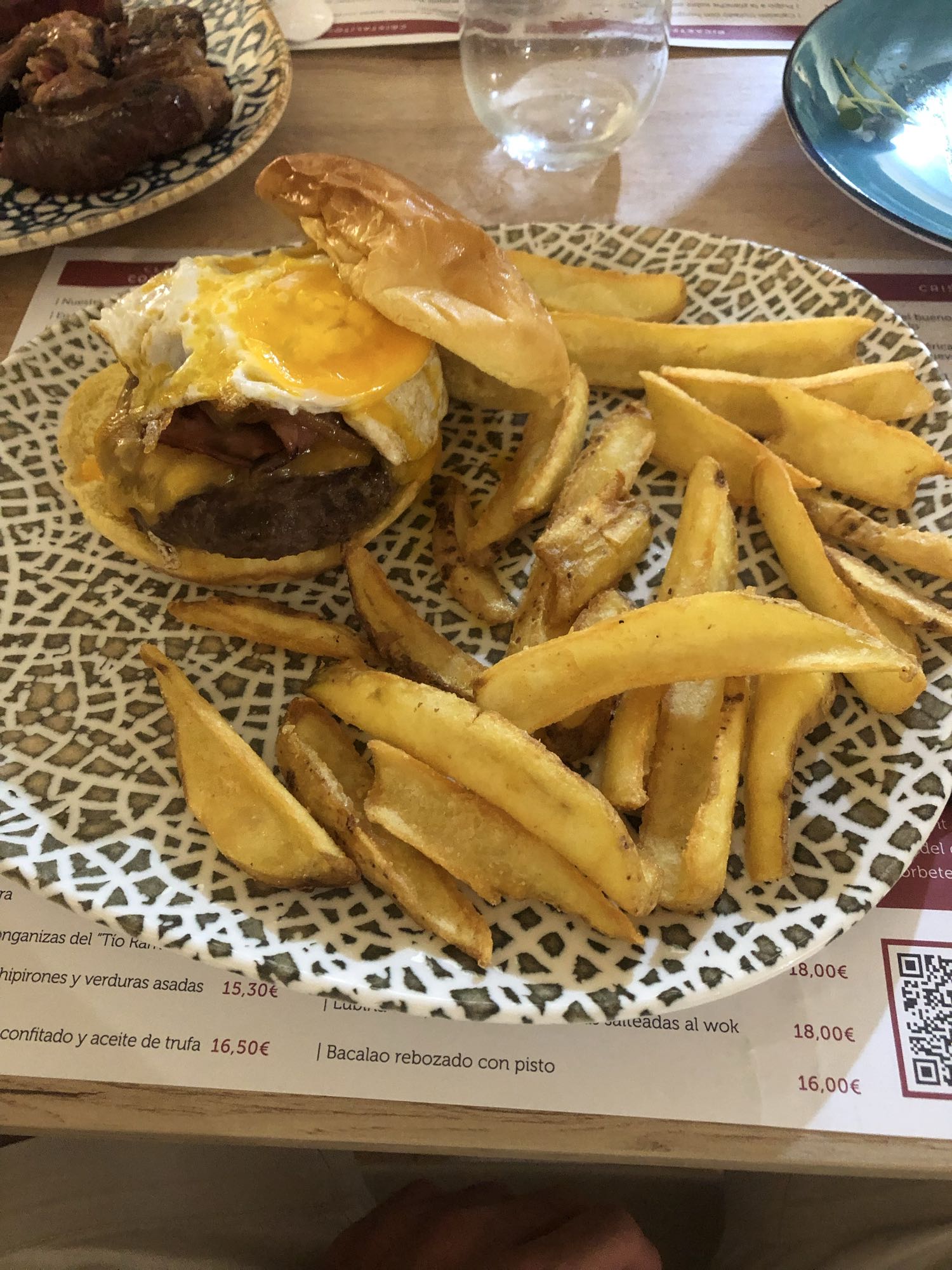 Hamburguesa con papas