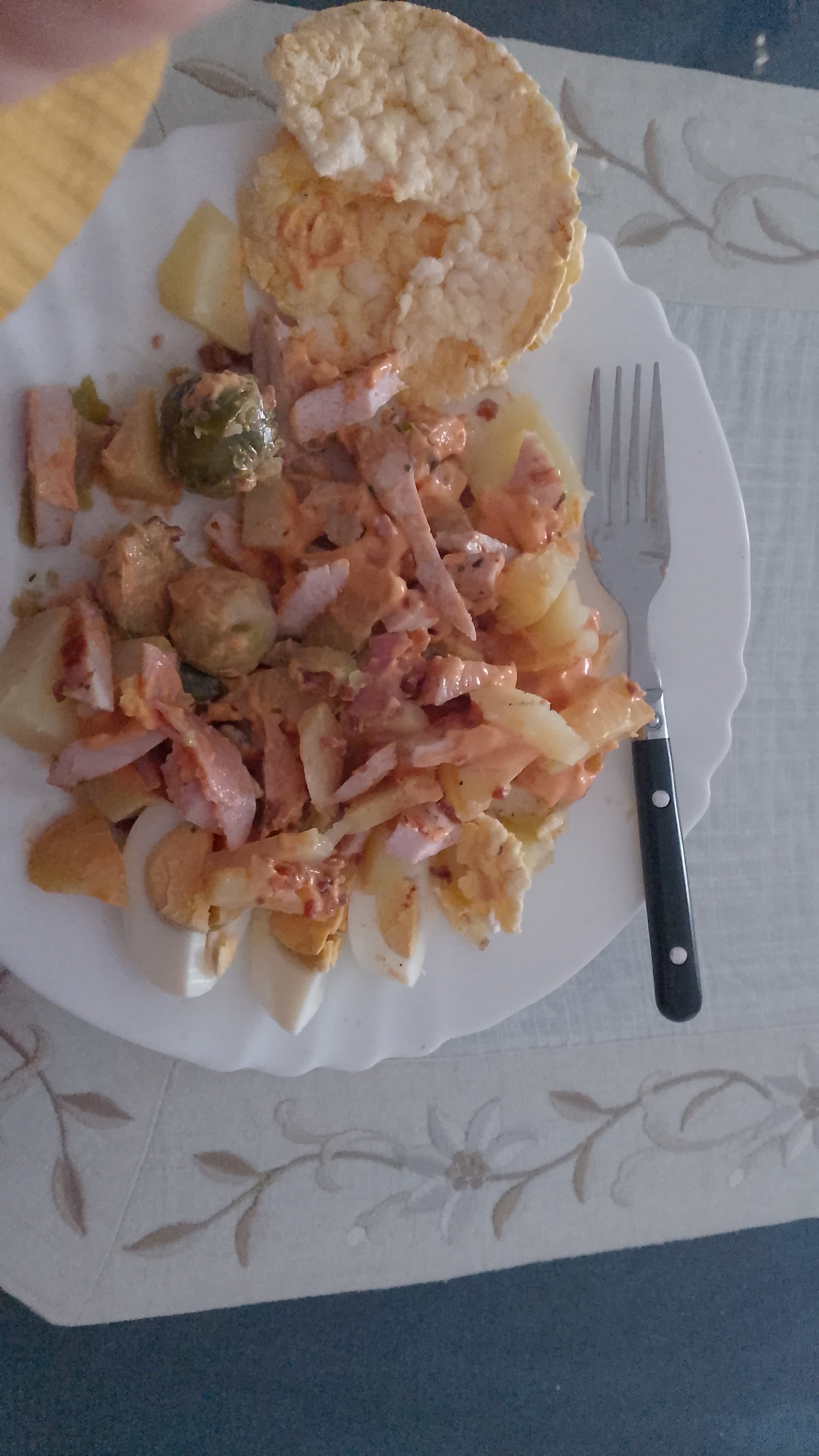 Ensalada de papas y pollo