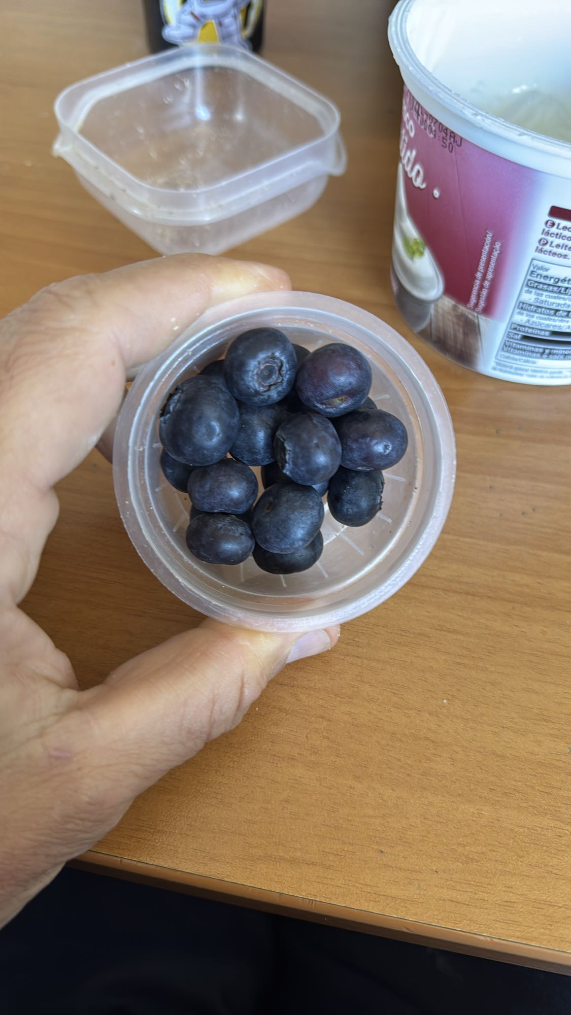 Yogur con arándanos