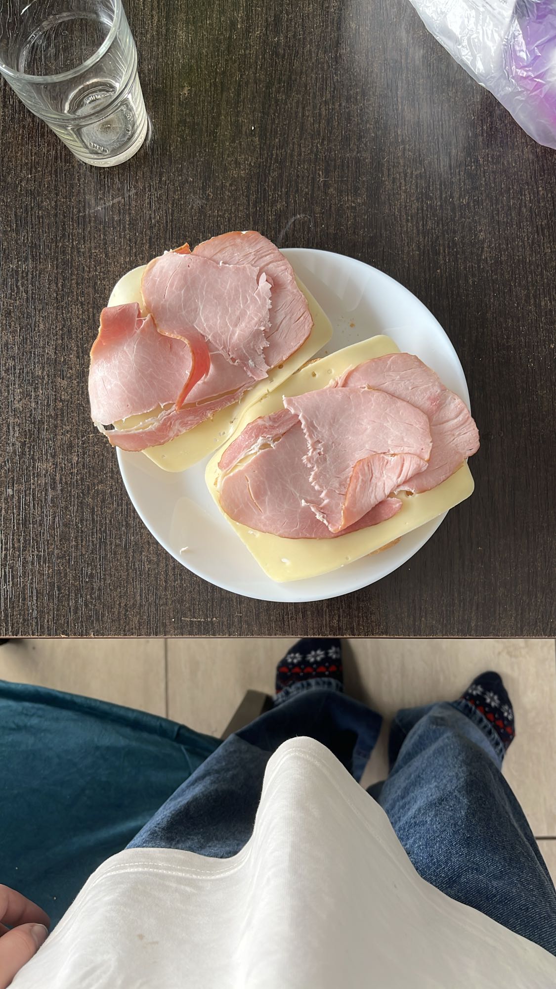 Kanapki z szynką i serem