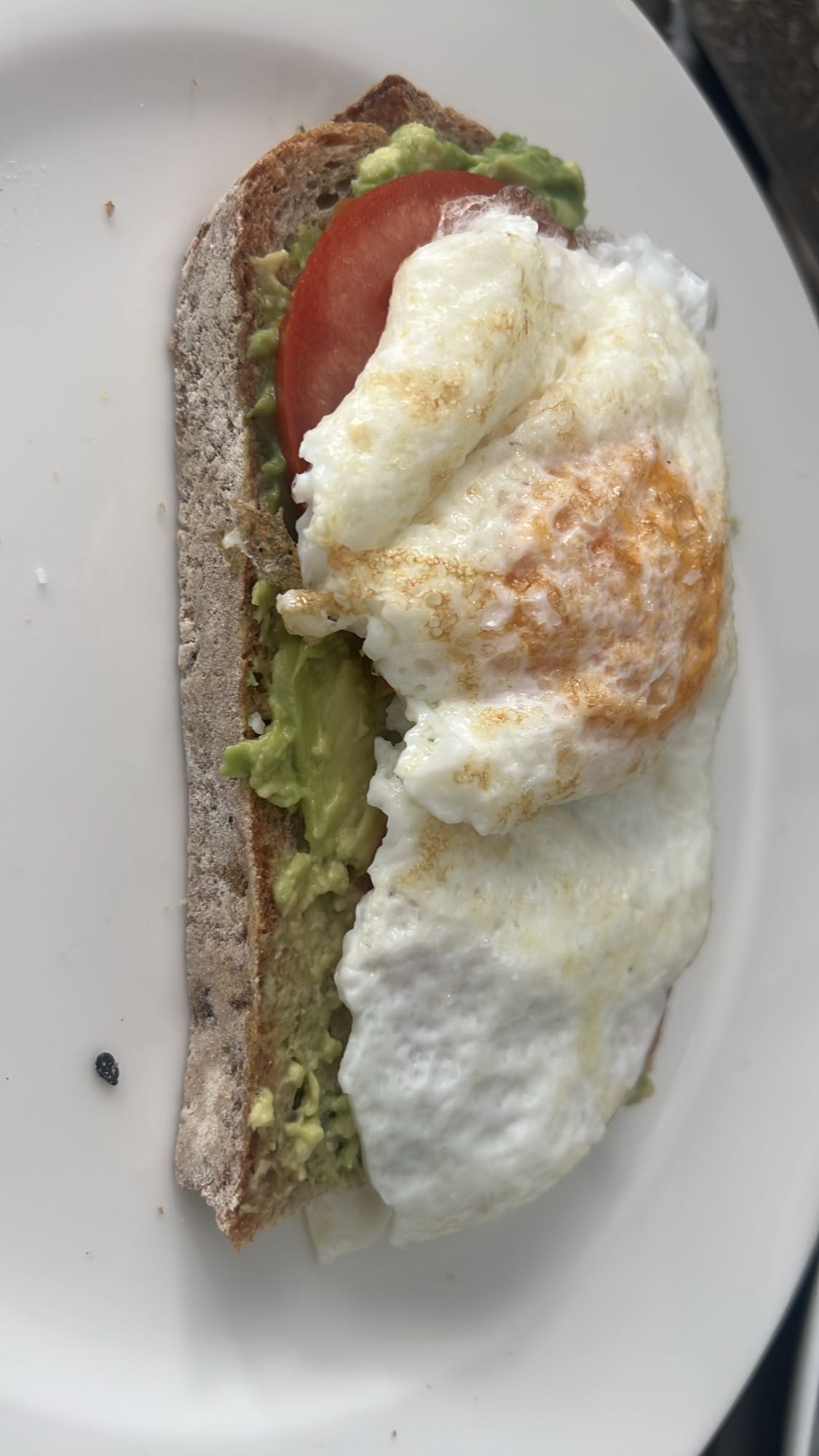 Tostada de aguacate y huevo