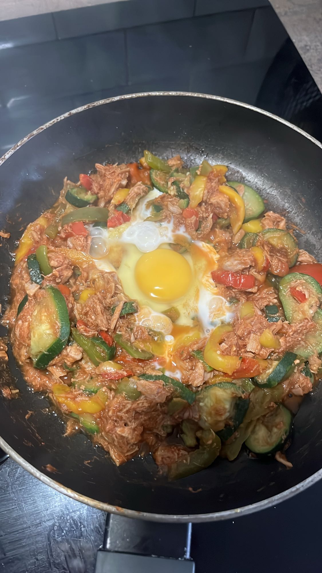 Poêlée de thon aux légumes