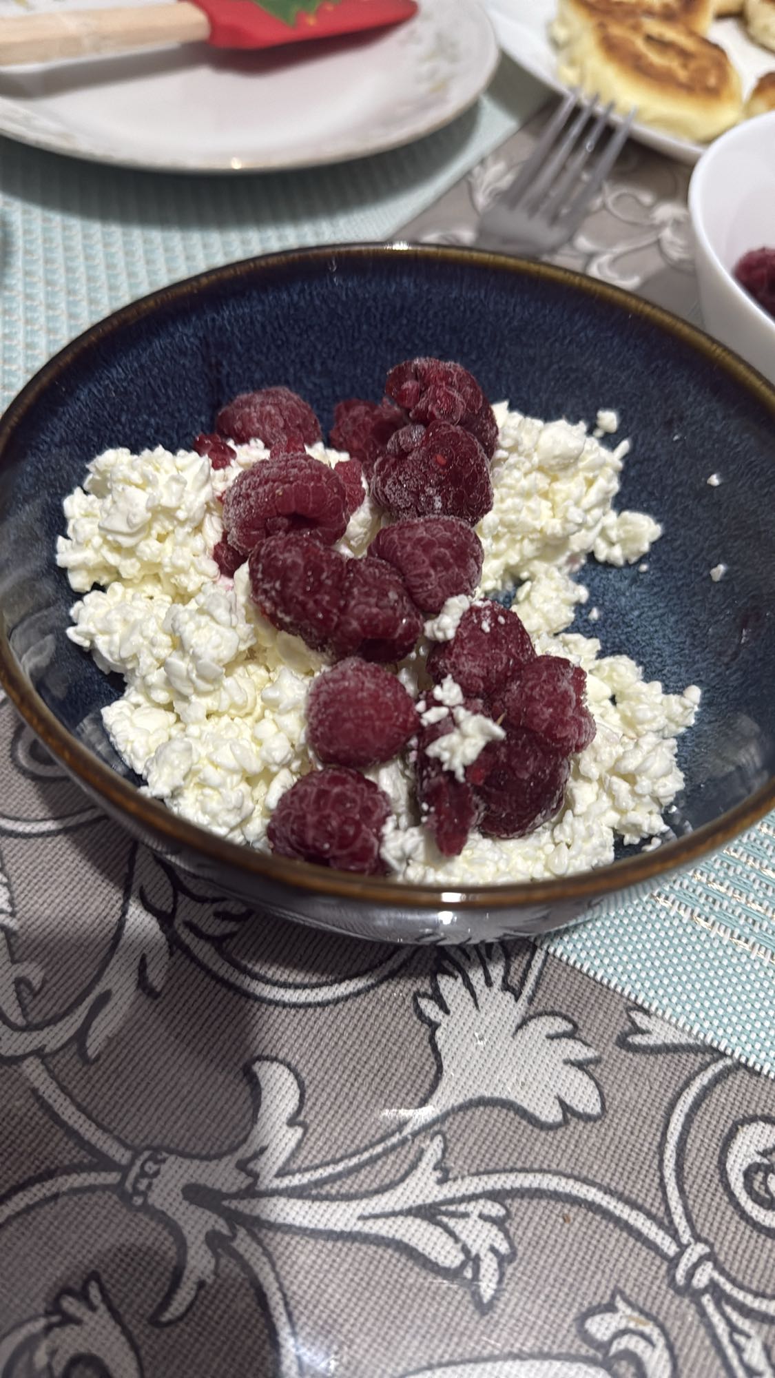Cottage Cheese with Raspberries