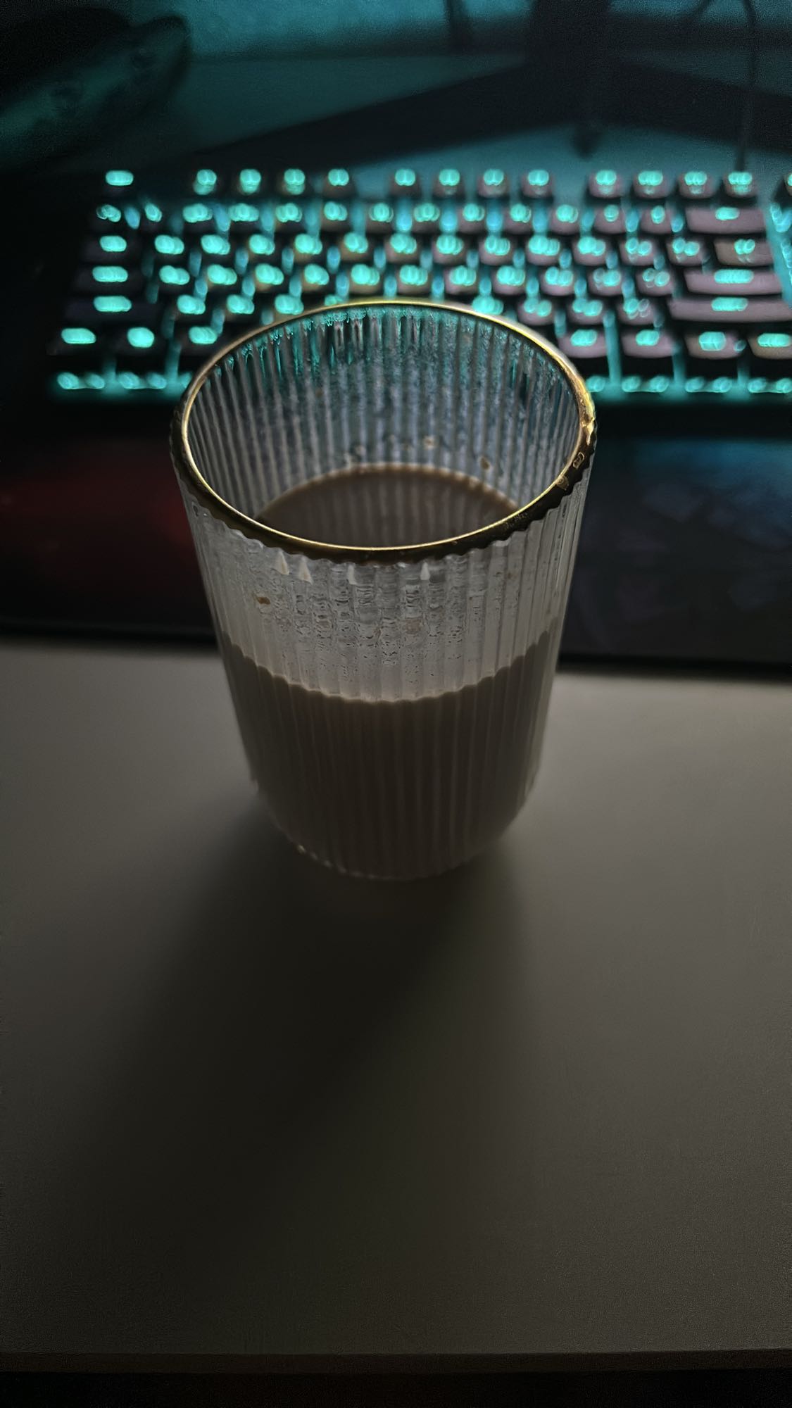 Стакан молока