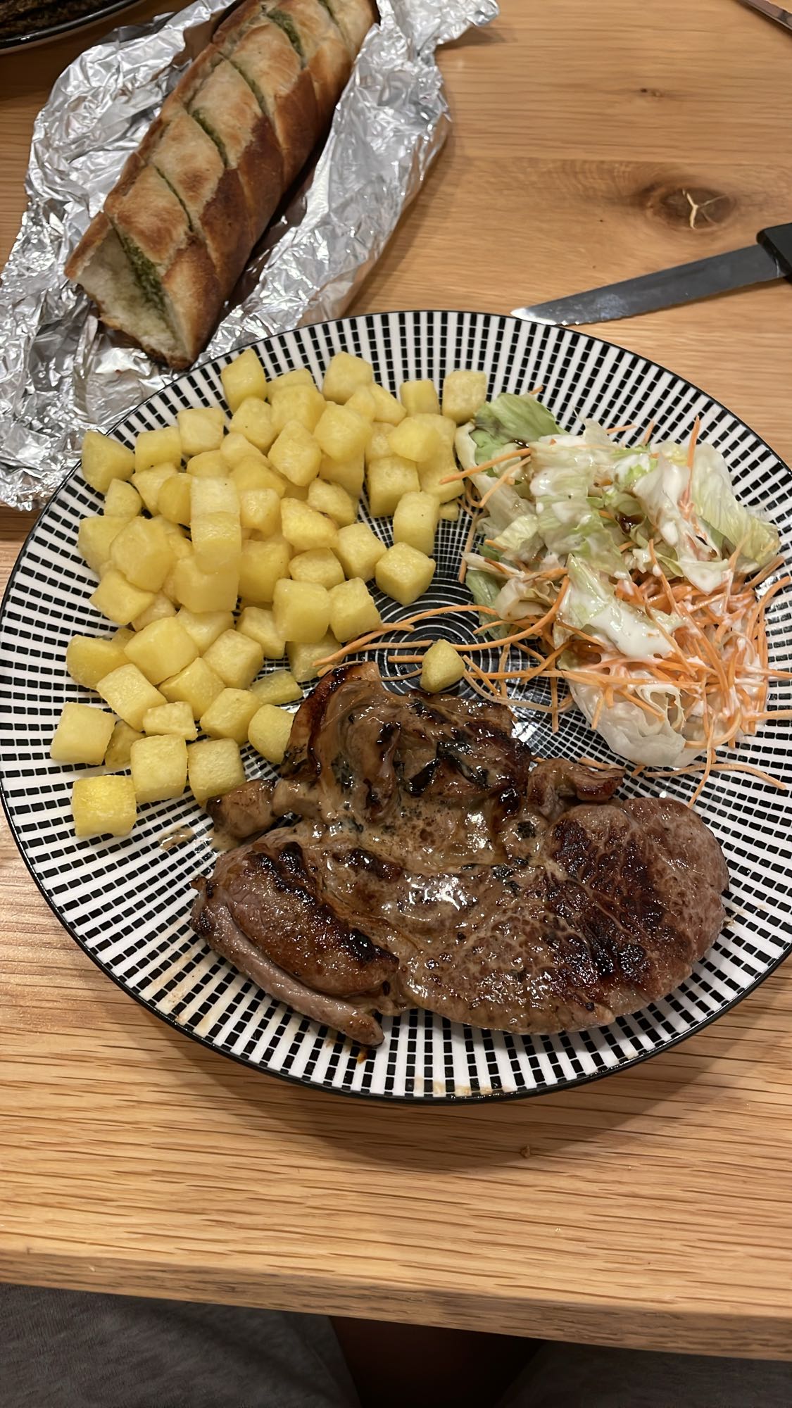 Steak mit Beilagen