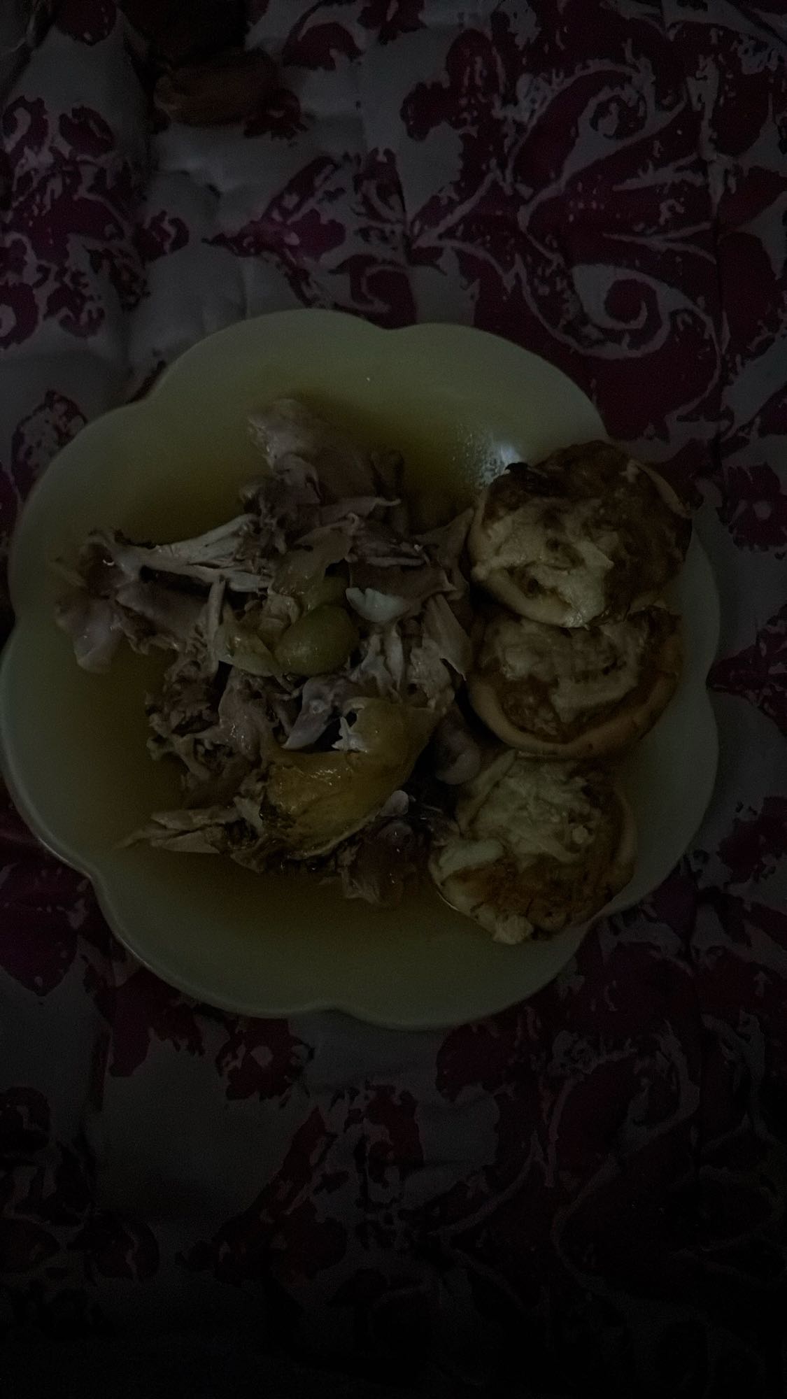 Chicken with Mini Pizzas