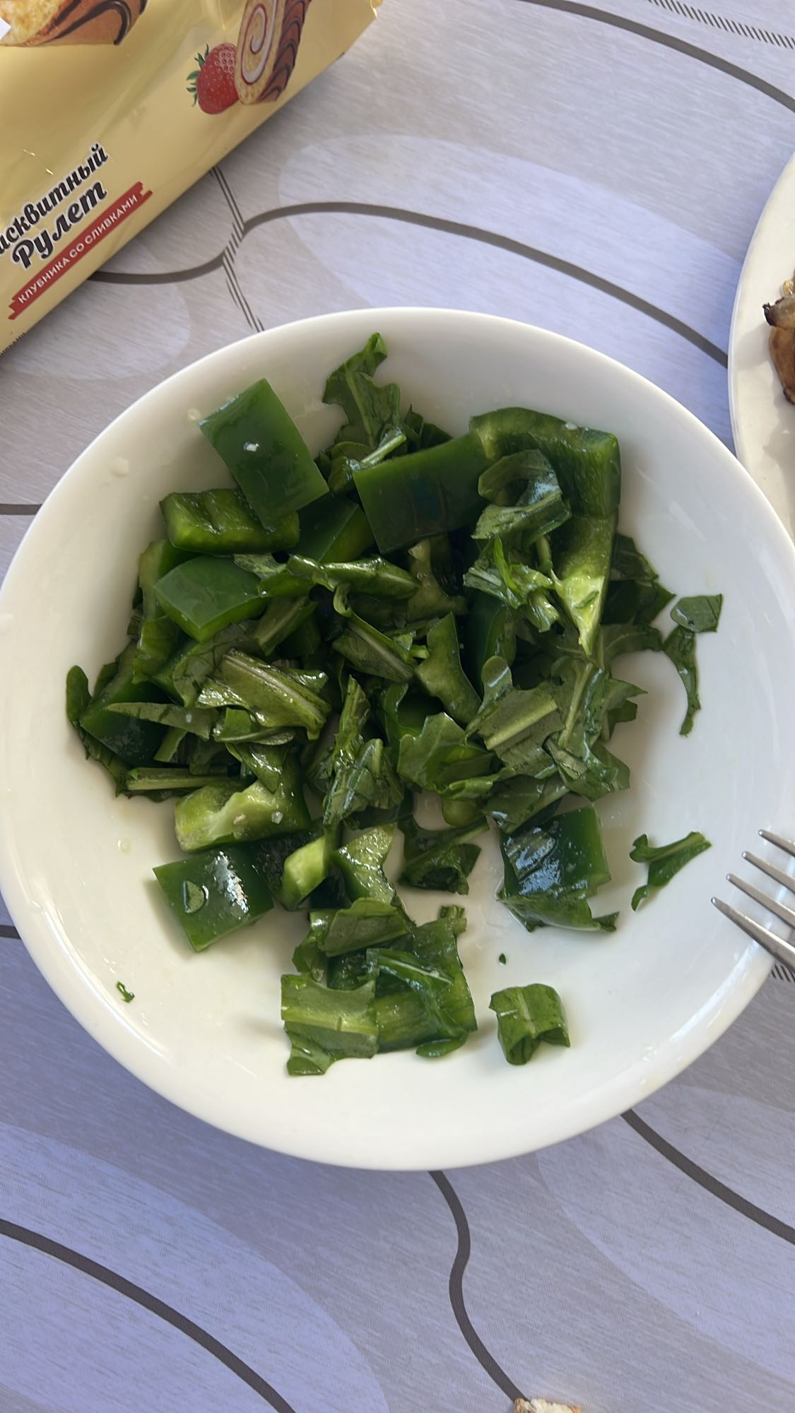 Зеленый салат