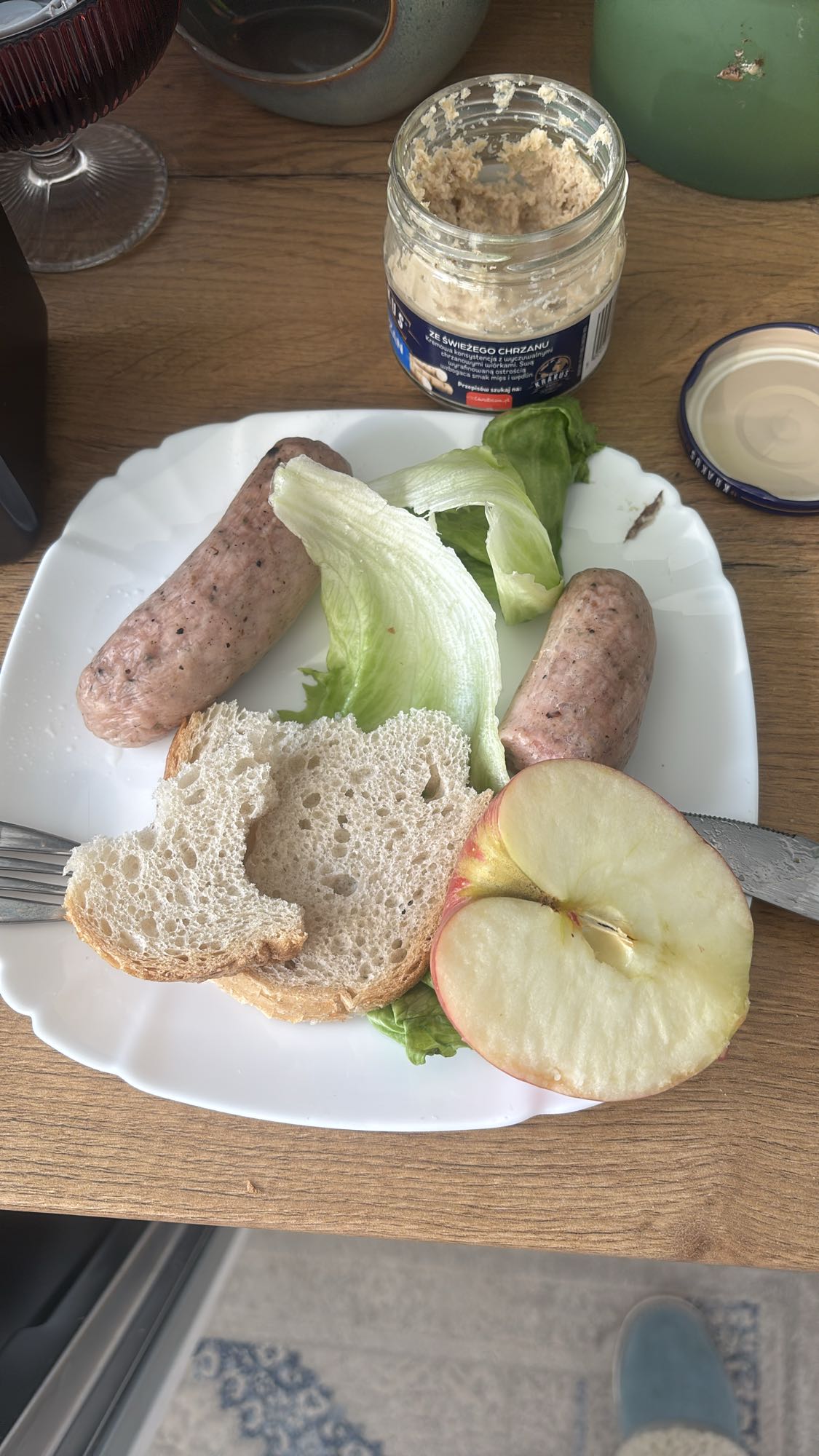 Śniadanie z kiełbasą