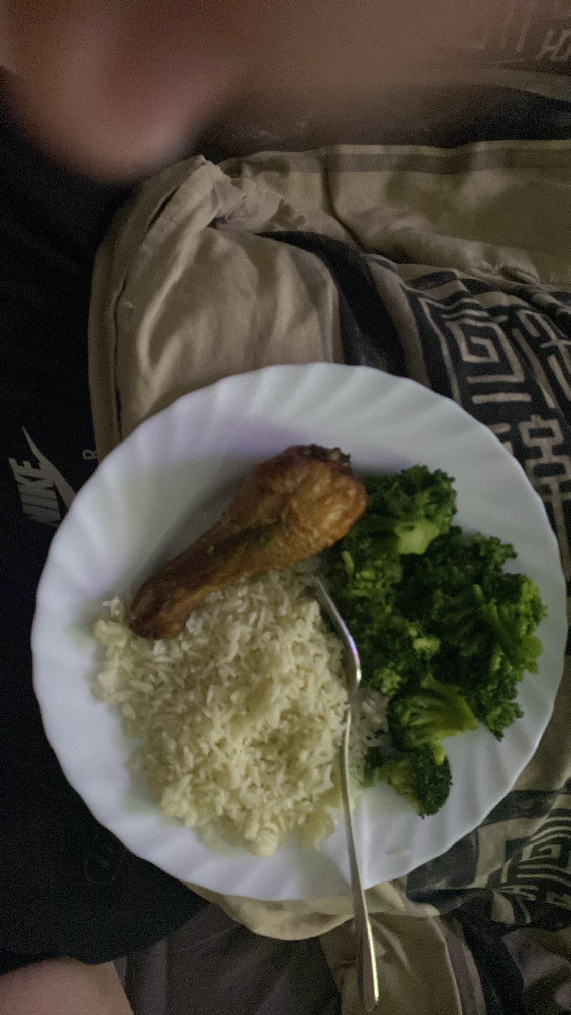 Kurczak z ryżem i brokułami