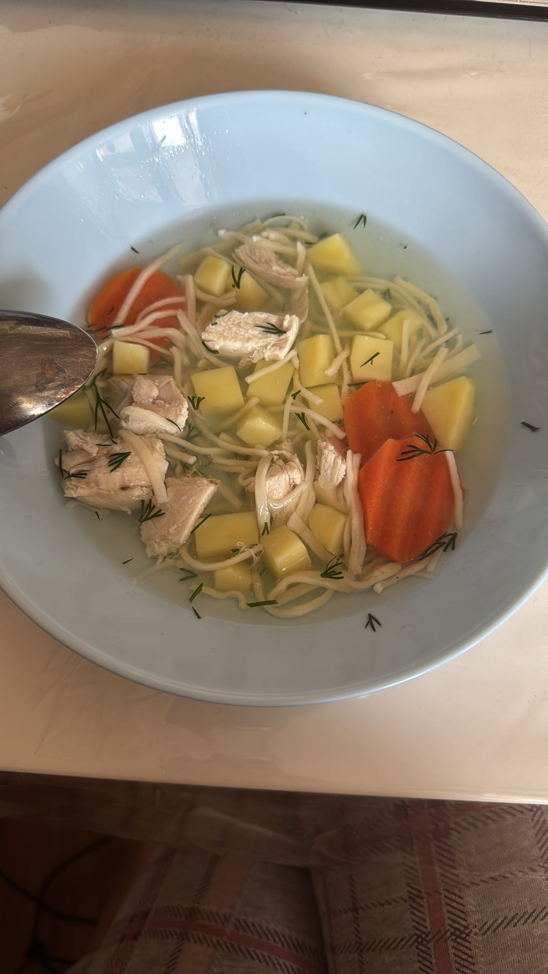 Куриный суп с лапшой