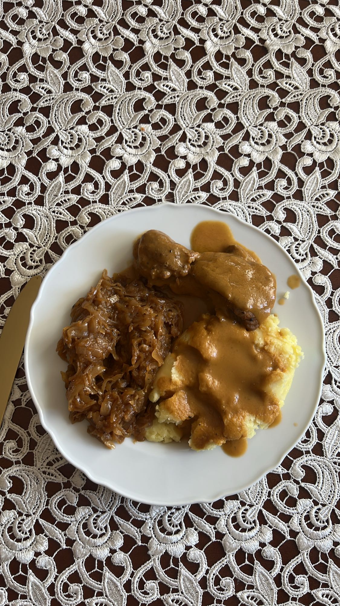 Kurczak z kapustą i ziemniakami