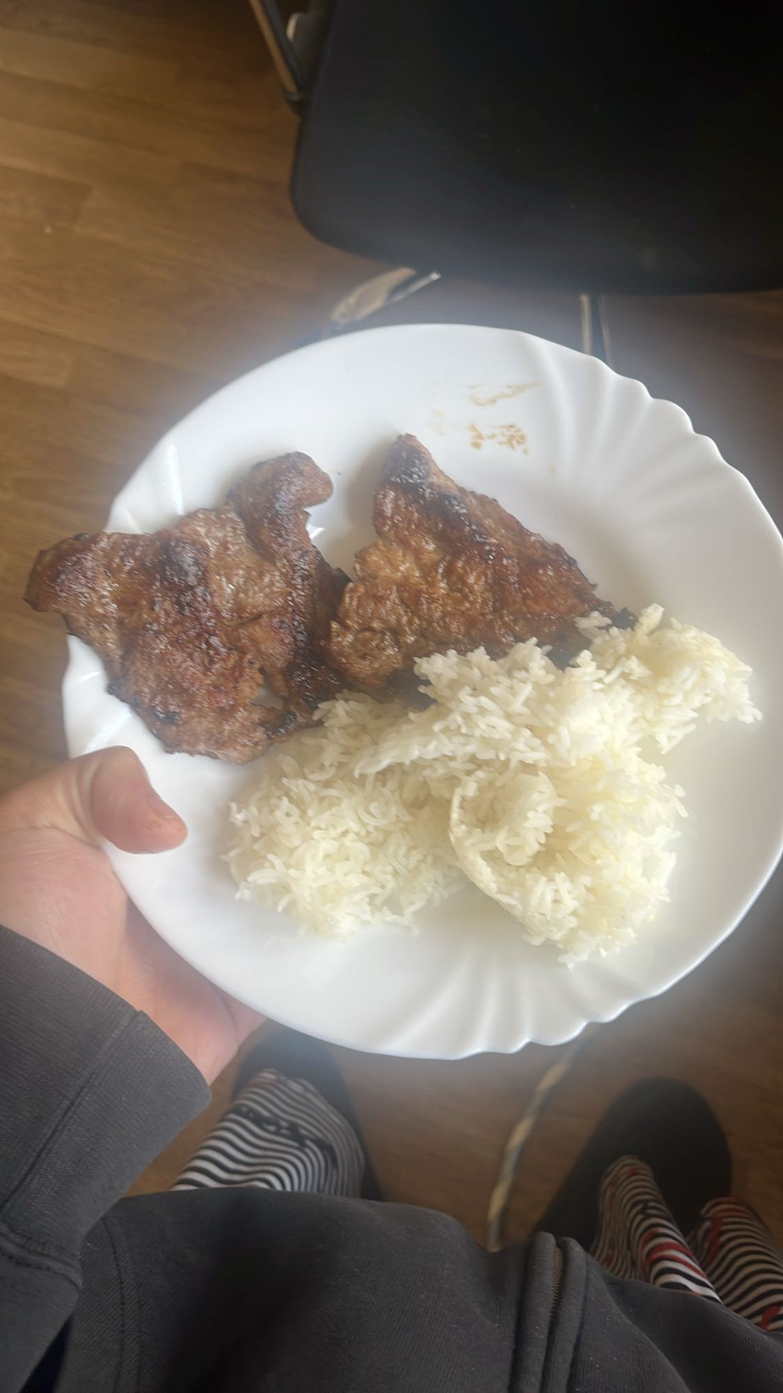 Riz et viande grillée