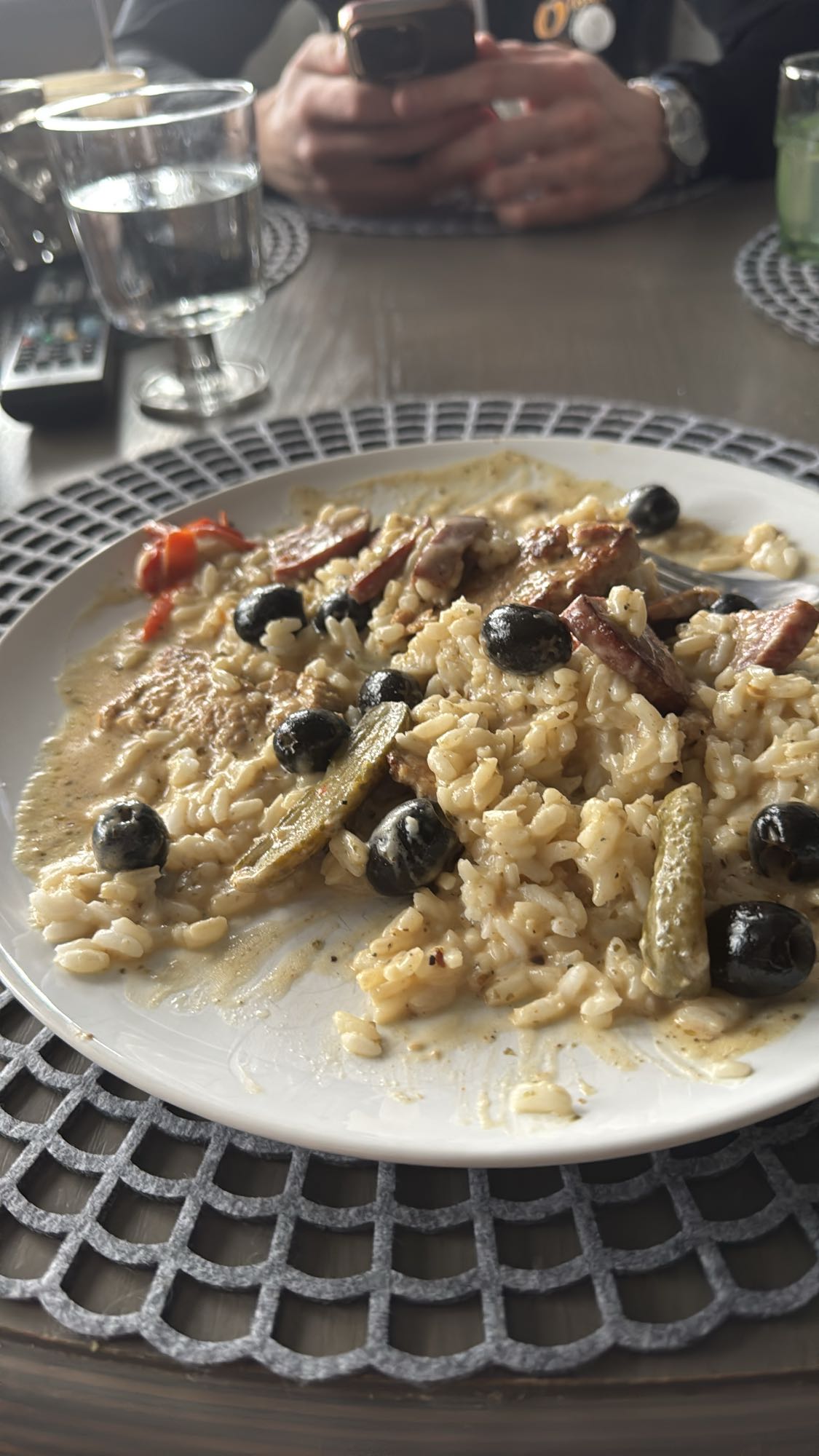 Krämig risotto med oliver