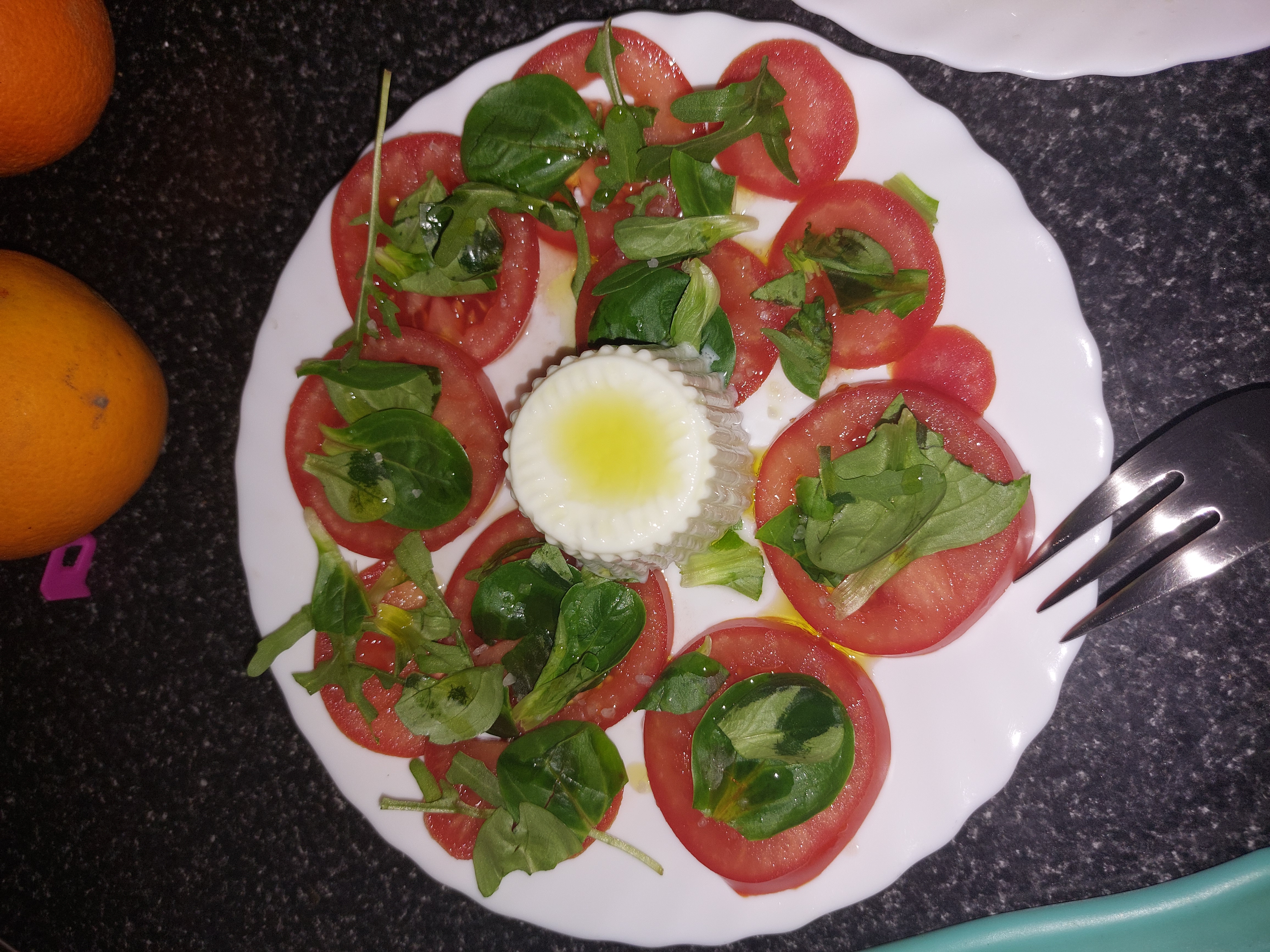Ensalada de tomate y huevo