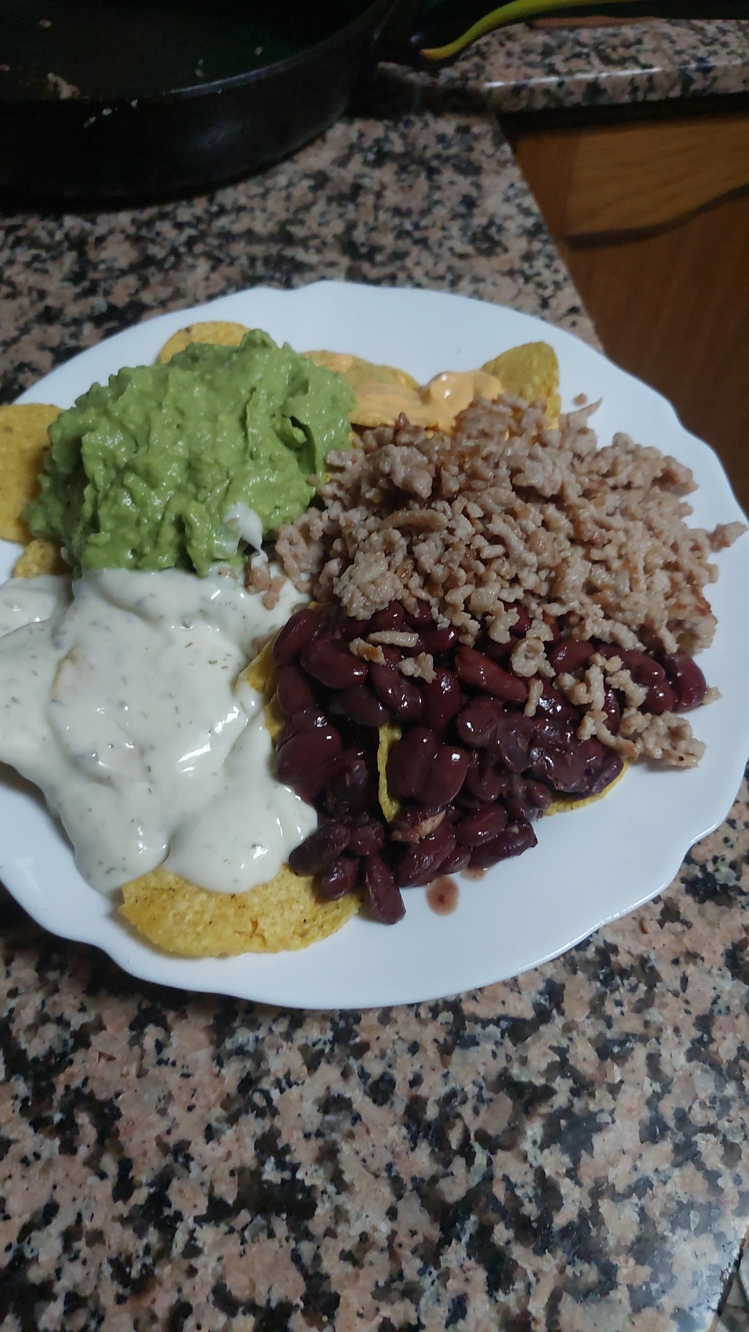 Nachos con carne y guacamole