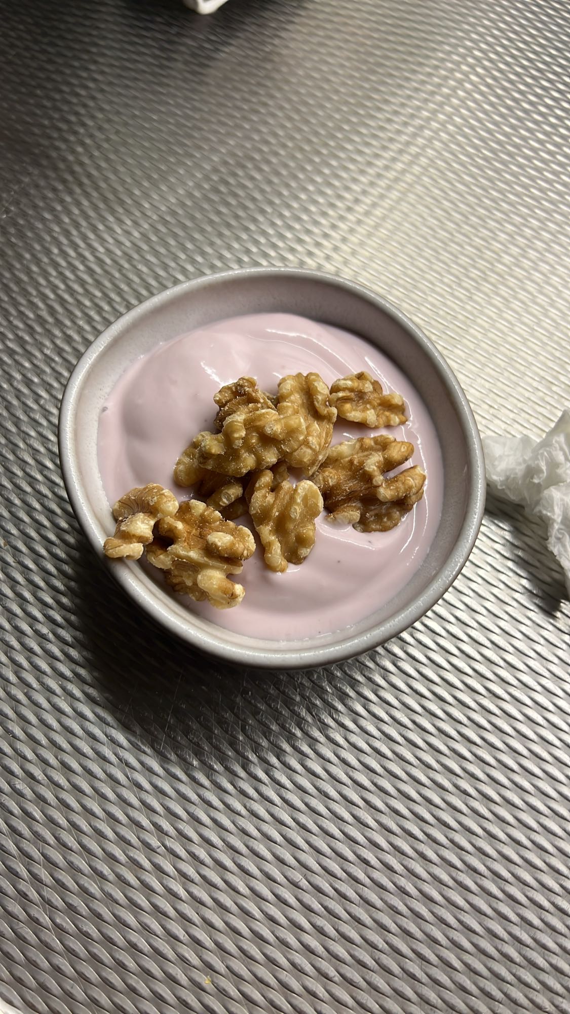 Yoghurt med valnötter
