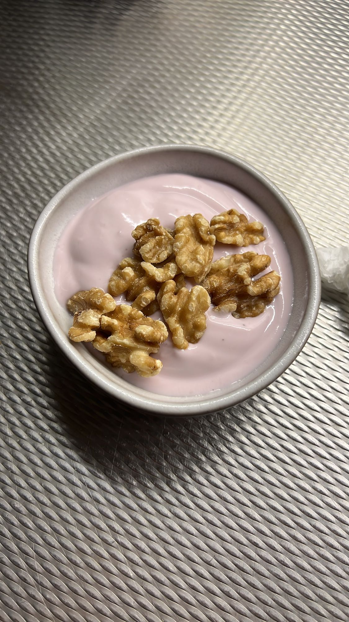 Yoghurt med valnötter