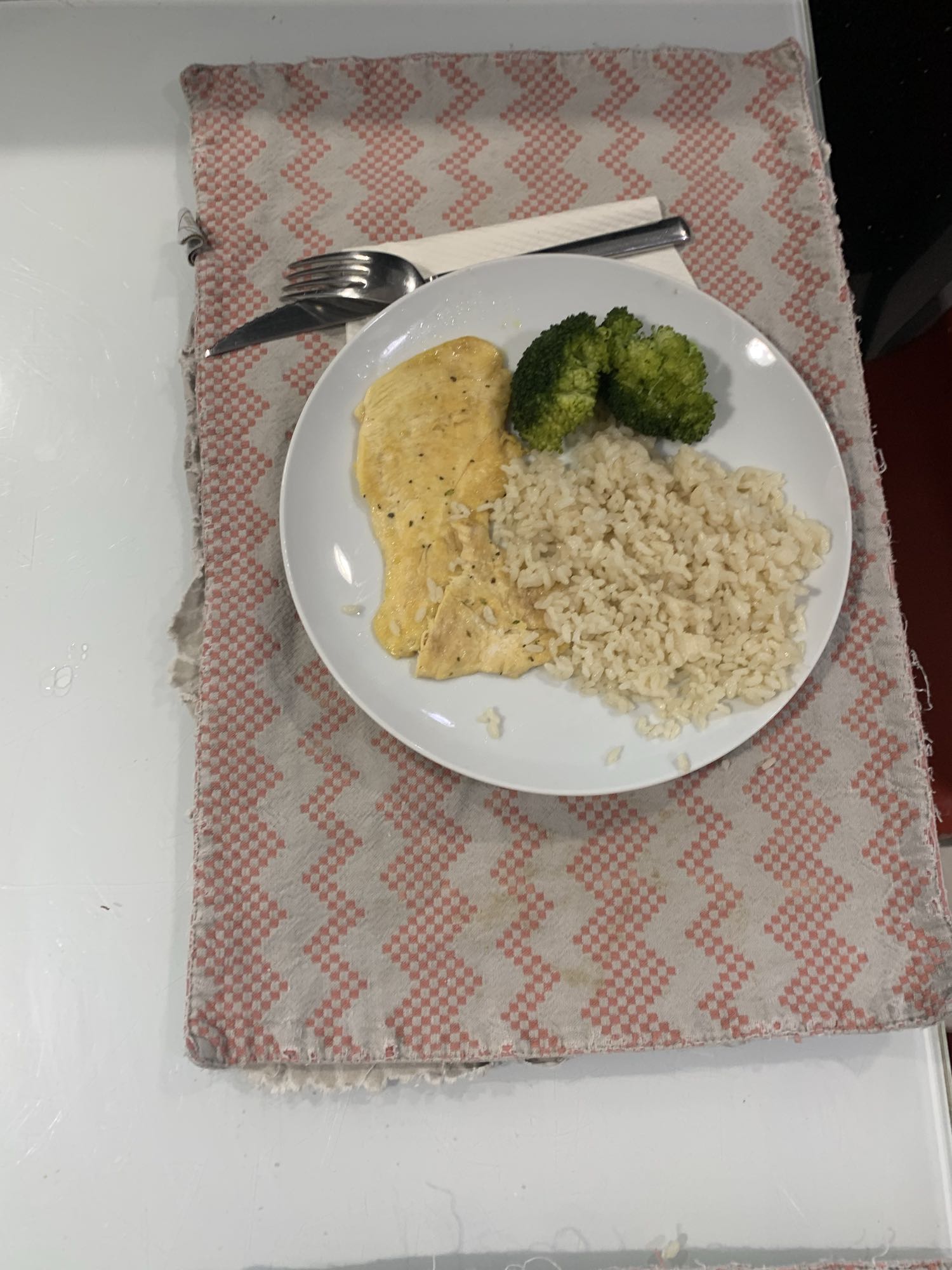 Pollo con arroz y brócoli