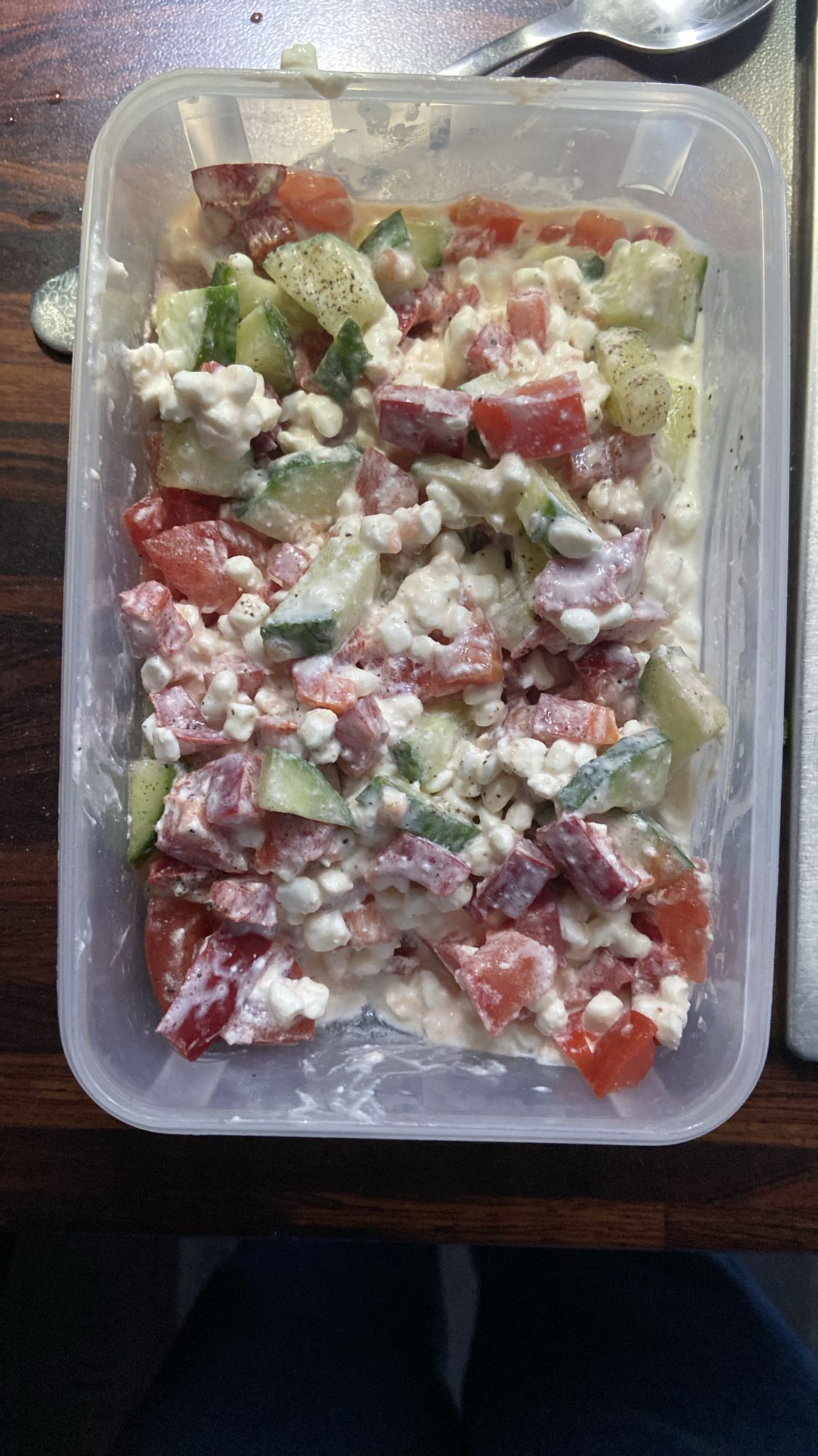 Hüttenkäse-Gemüsesalat