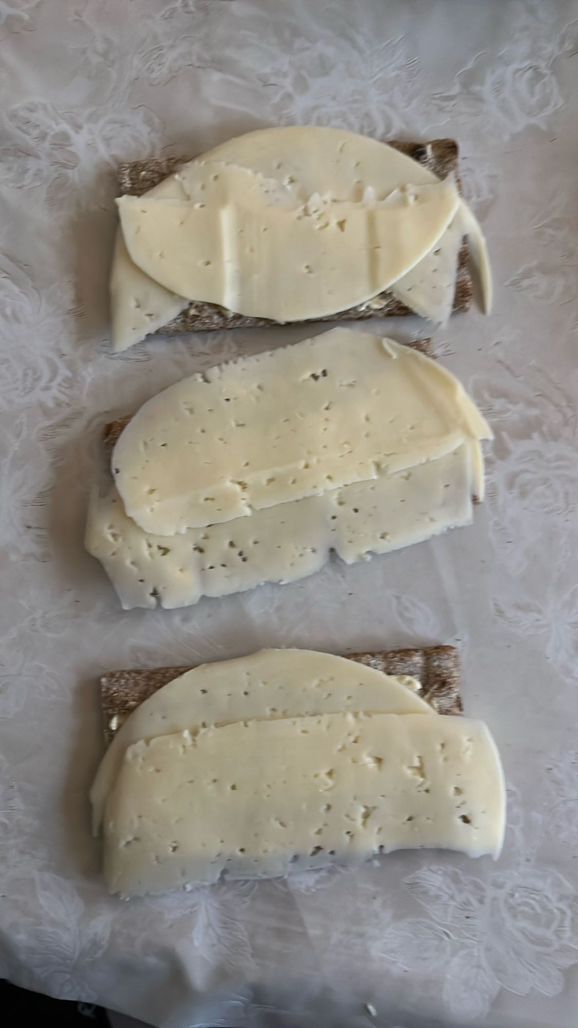 Knäckebröd med ost