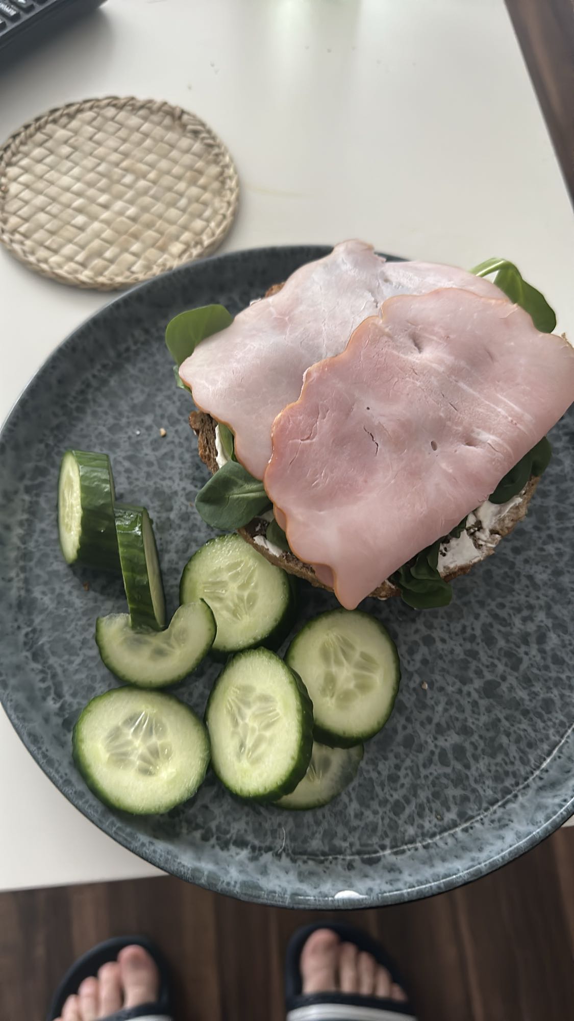 Vollkornbrot mit Schinken