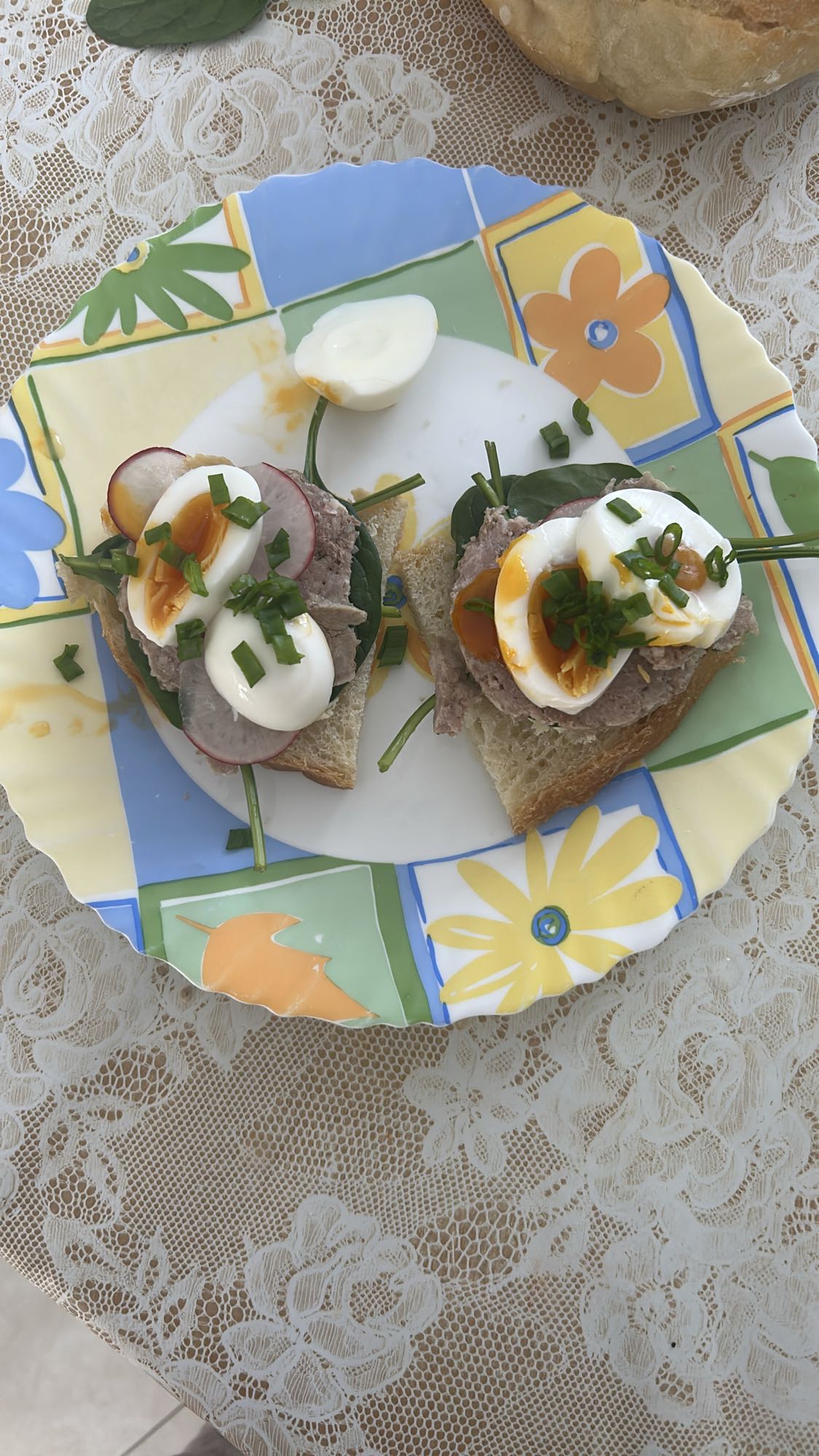 Kanapki z jajkiem i pasztetem